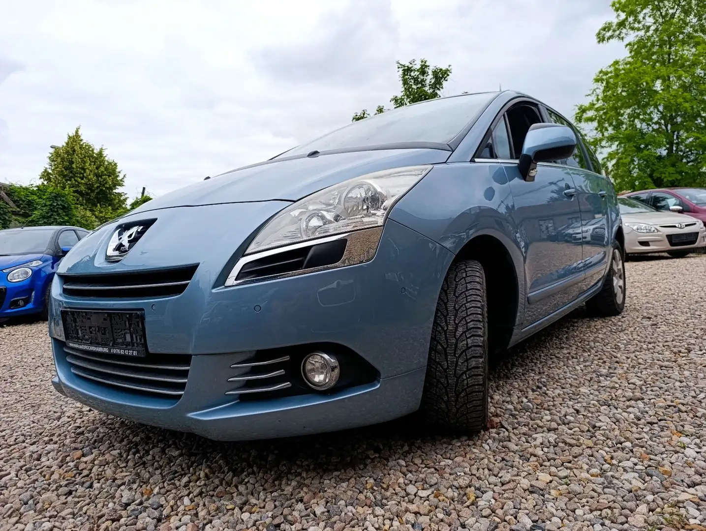 Peugeot 5008 Premium-AUTOMATIK-PDC-KLIMA-PANORAMA Blau - 2
