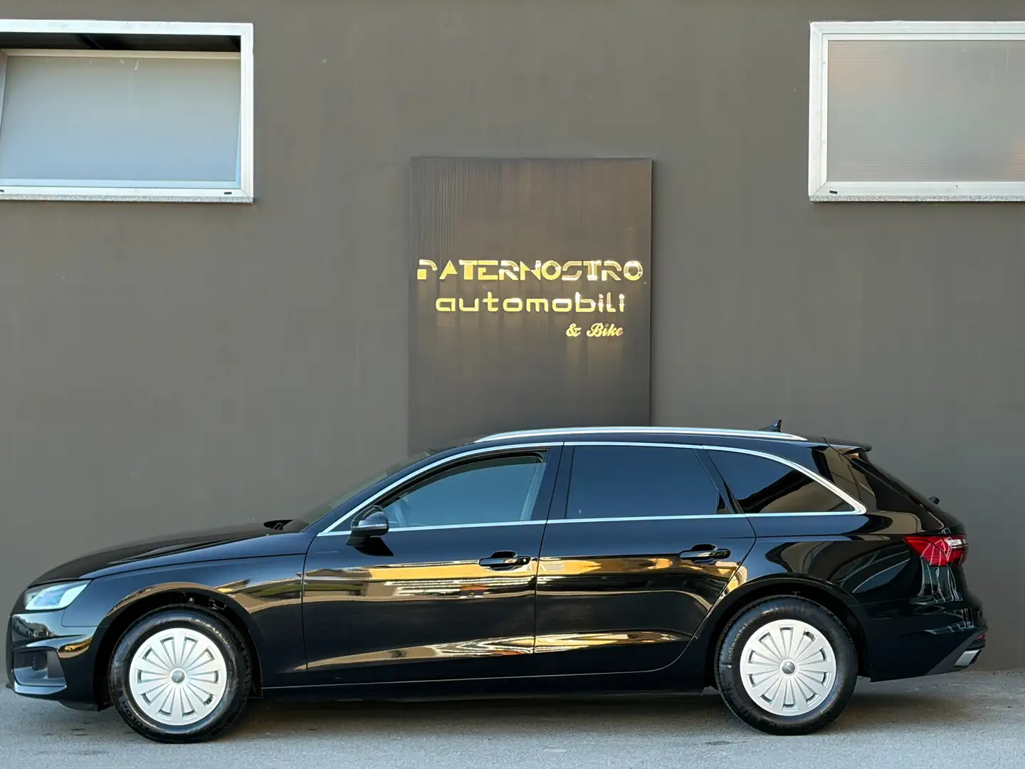 Audi A4 Avant 35 2.0 tdi mhev Busin Advance 163cv s-tronic Noir - 2