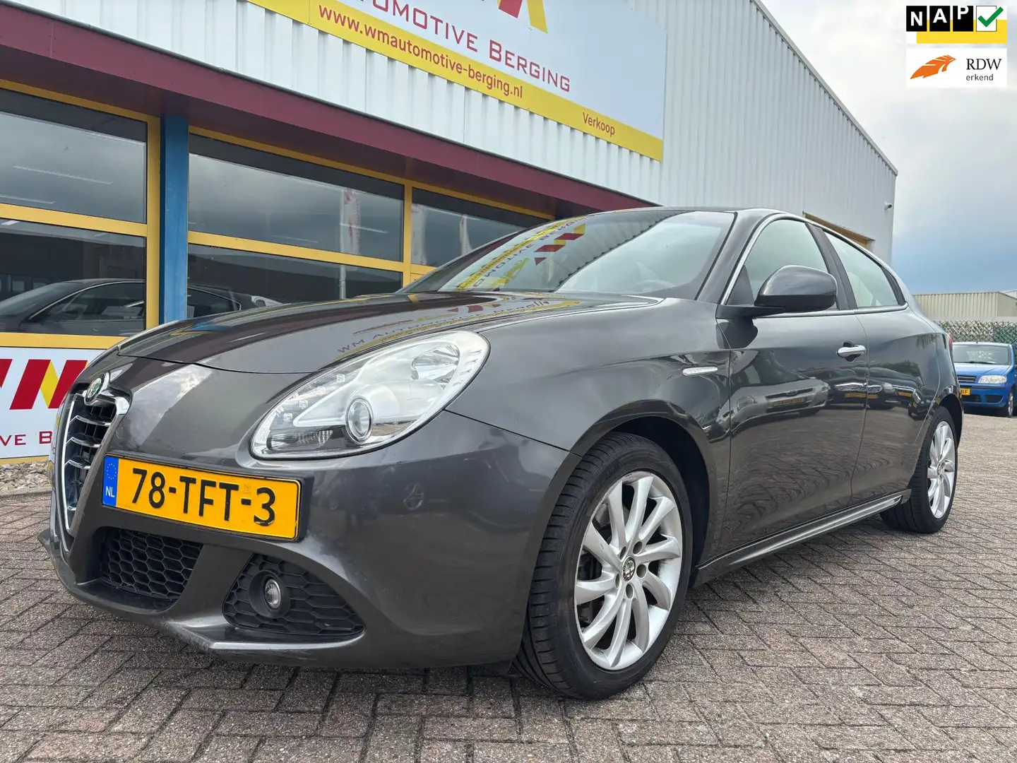 Alfa Romeo Giulietta 1.4 T Distinctive AIRCO Gris - 1