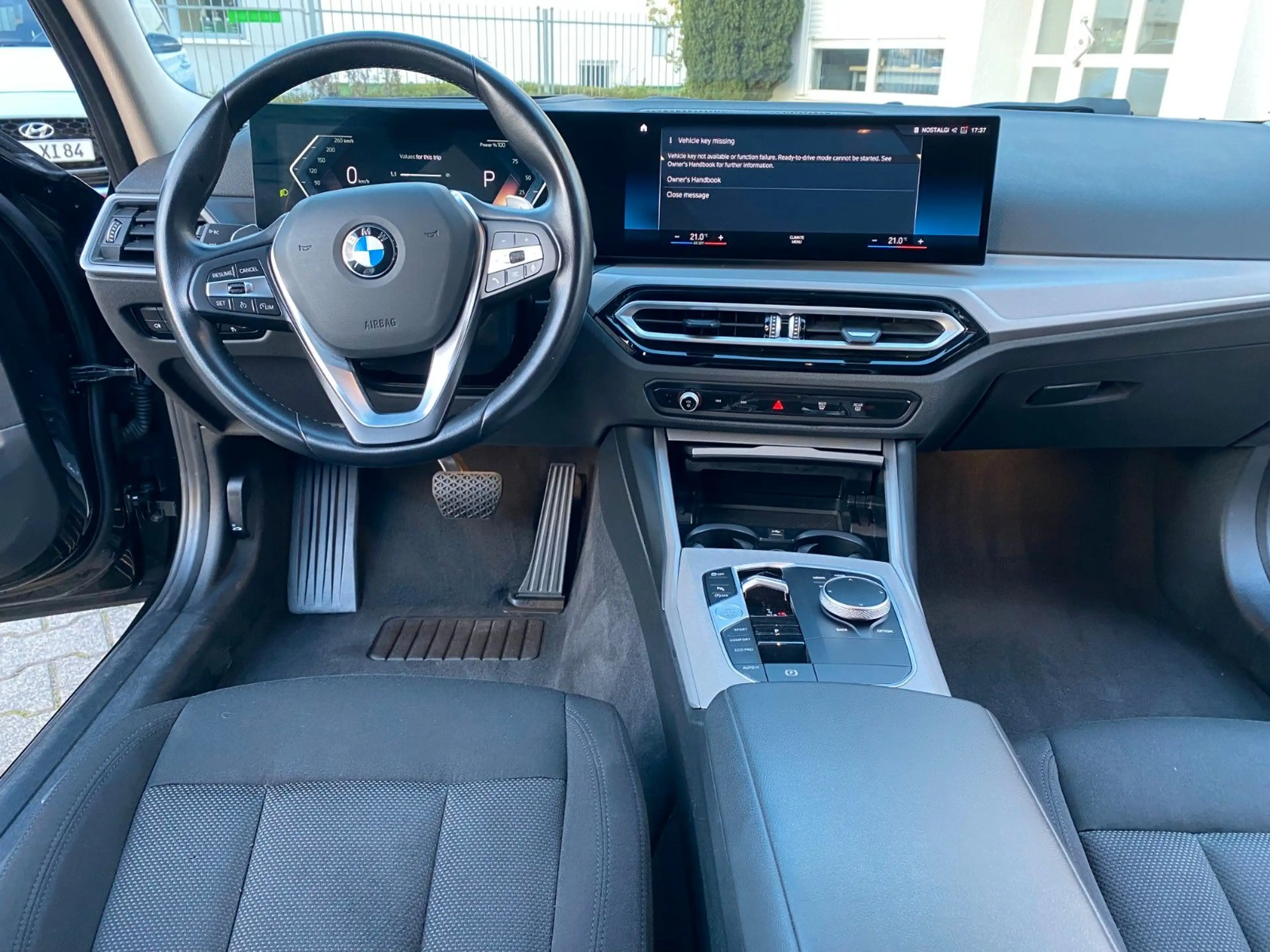 BMW 318 3 Touring 318 i  LED Kameraa HeadUp Navi — photo 11