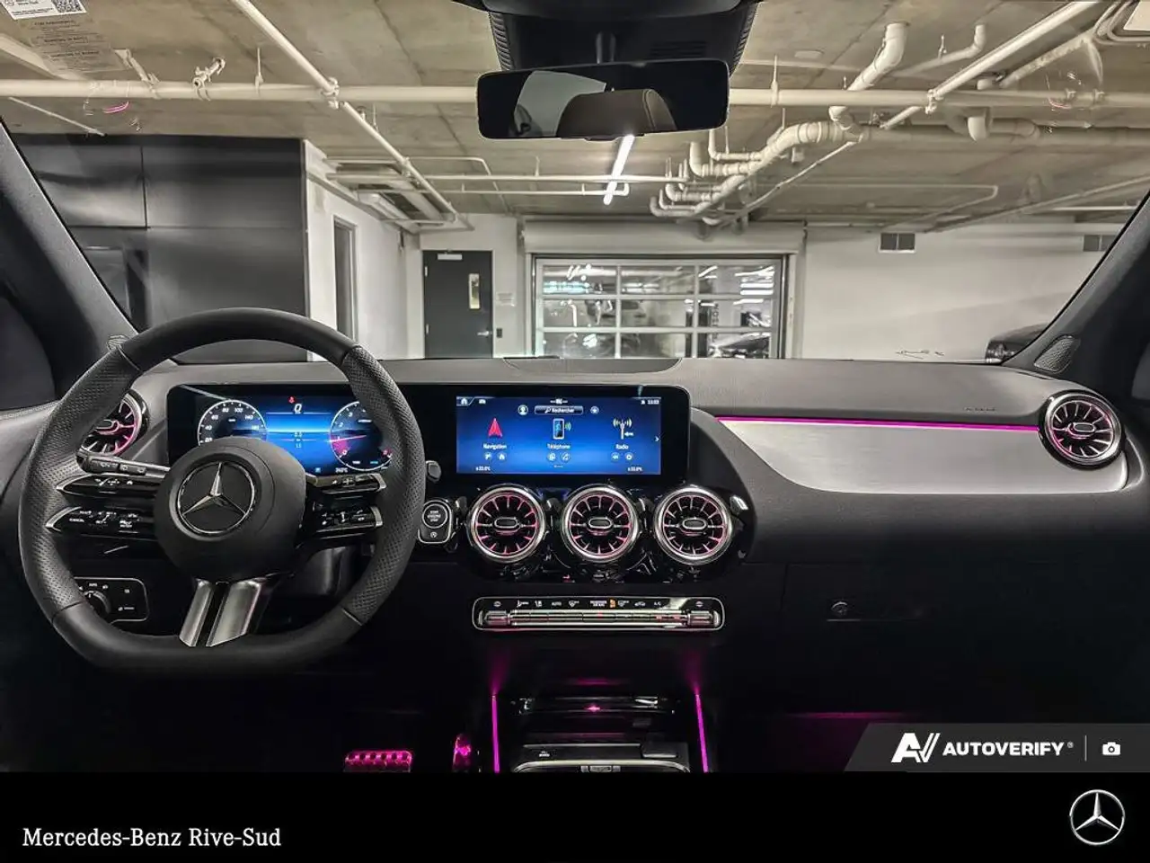Mercedes-Benz GLA снимка Mercedes-Benz GLA