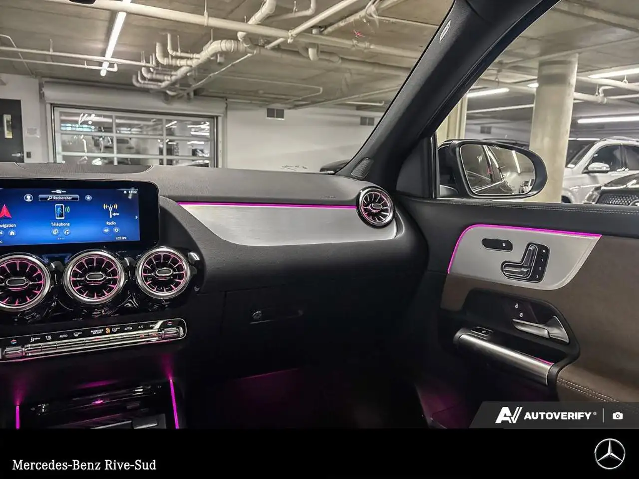 Mercedes-Benz GLA снимка Mercedes-Benz GLA