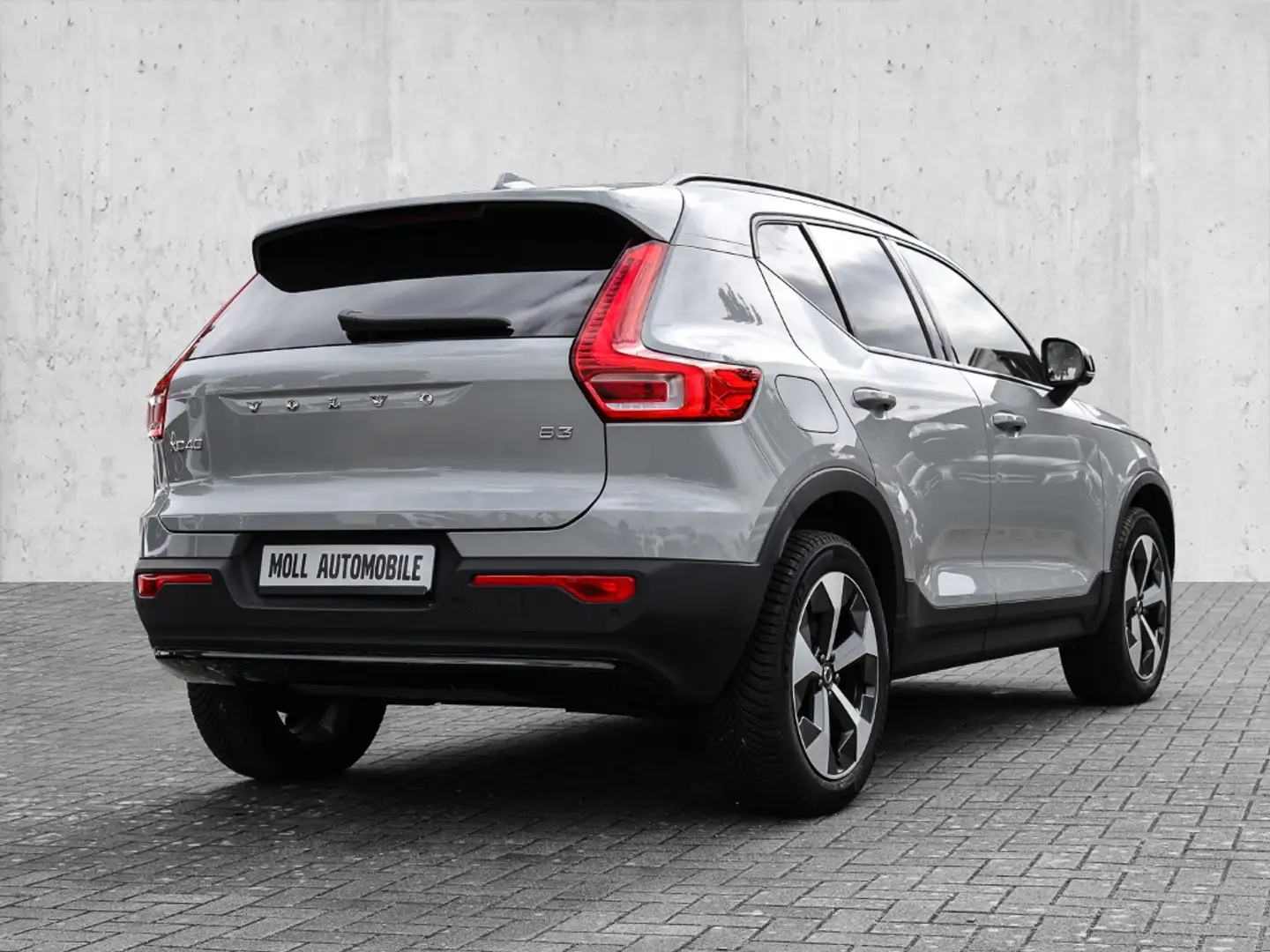 Volvo XC40 Plus Dark 2WD B3 EU6d digitales Cockpit Memory Sit Grau - 2