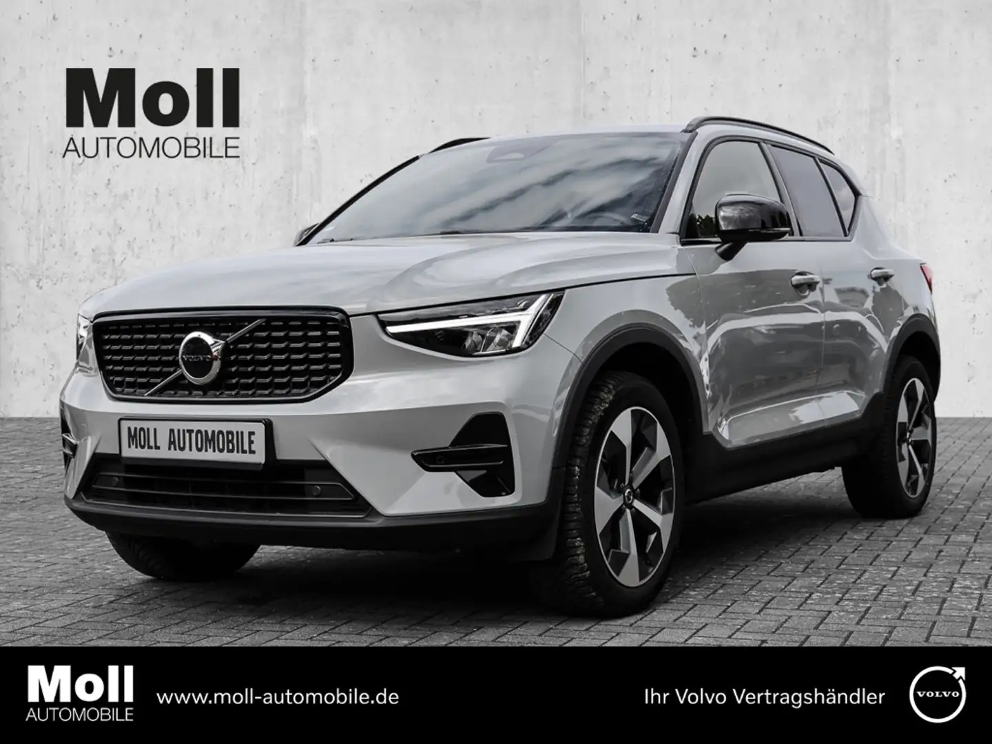Volvo XC40 Plus Dark 2WD B3 EU6d digitales Cockpit Memory Sit Grau - 1