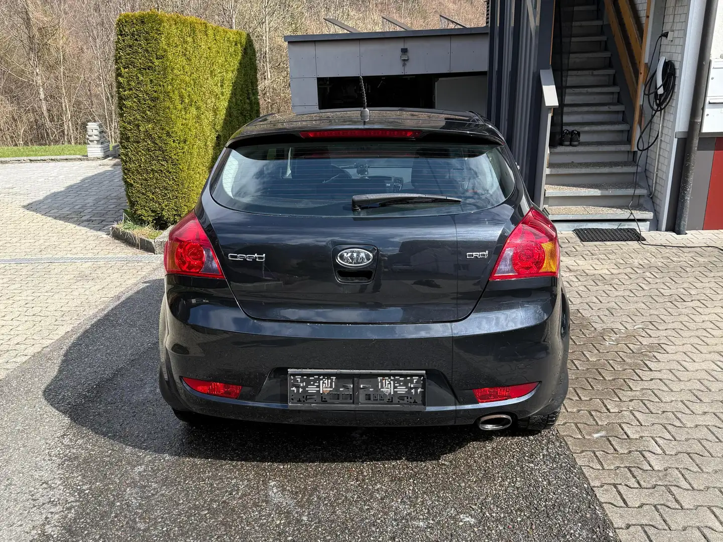 Kia ProCeed / pro_cee'd pro cee'd 2,0 CRDi xR DPF xR Schwarz - 2