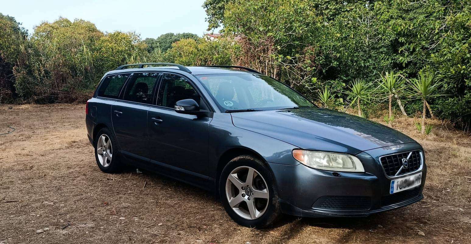 Volvo V70 D5 2.4 D165cv 6 velocidades automático y secuencial - foto 1