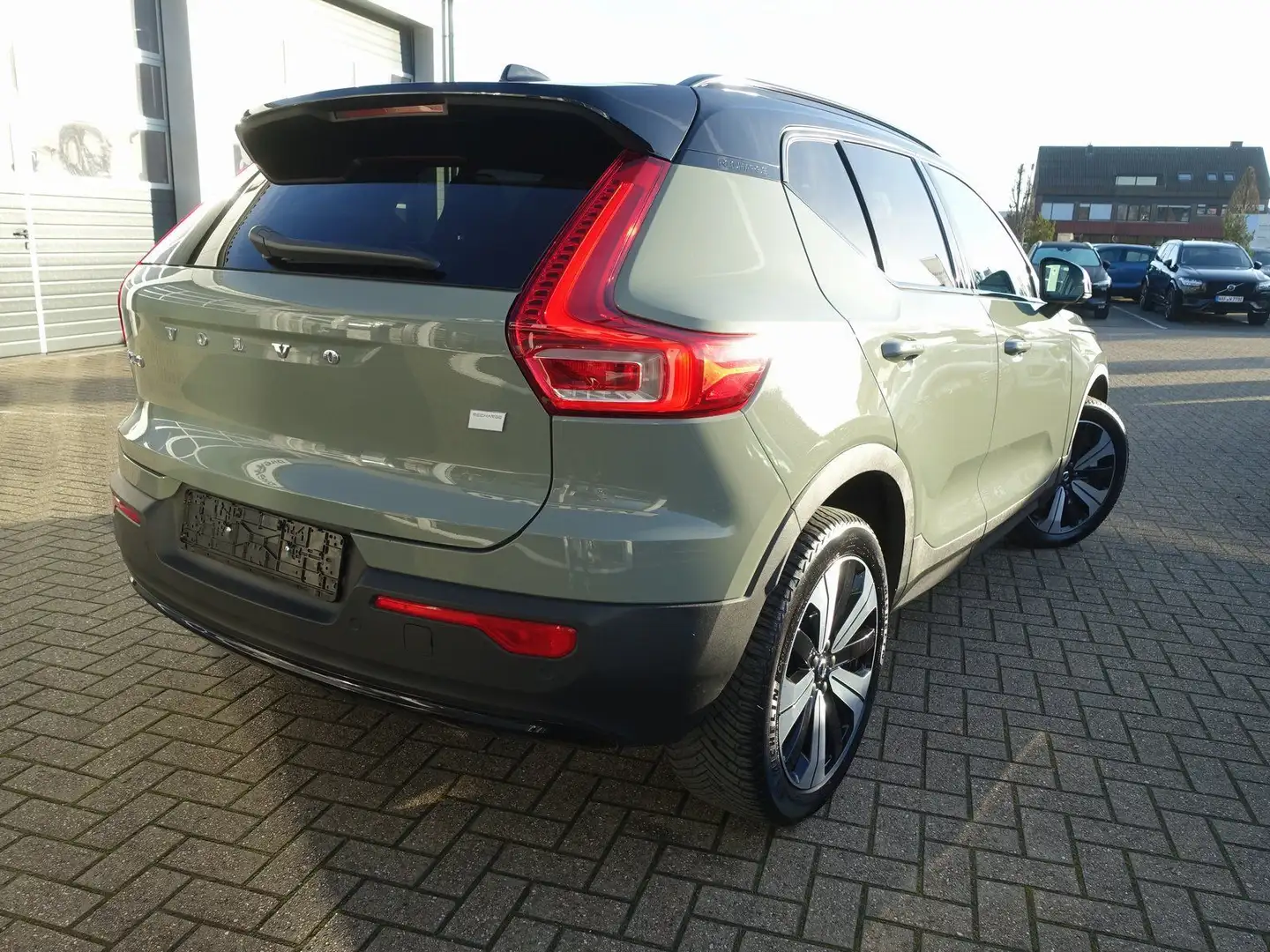 Volvo XC40 Recharge Single Motor Plus/Kamera/BLIS Grün - 2