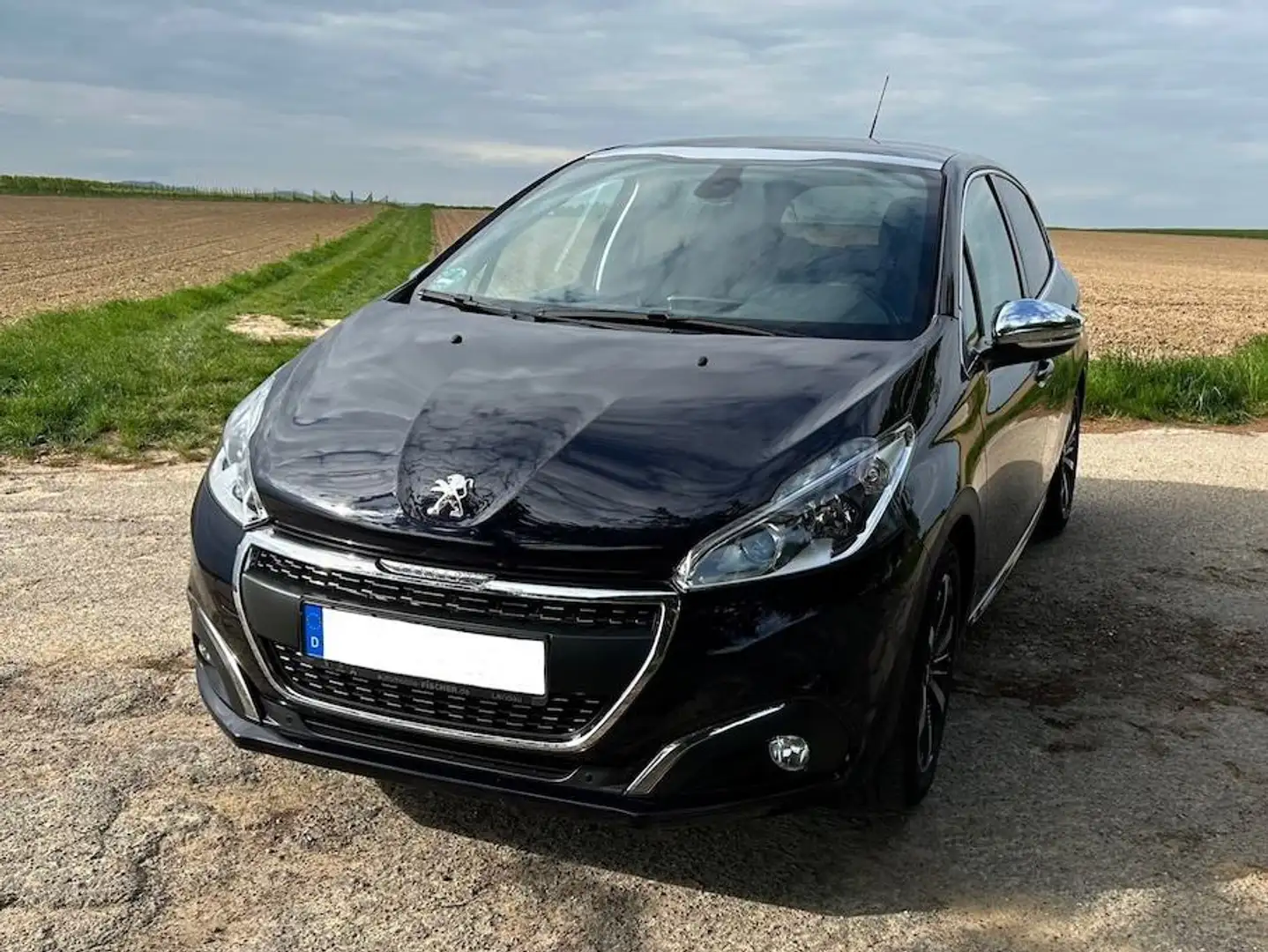 Peugeot 208 5-Türer PureTech 110 - AUTOMATIK Blau - 2