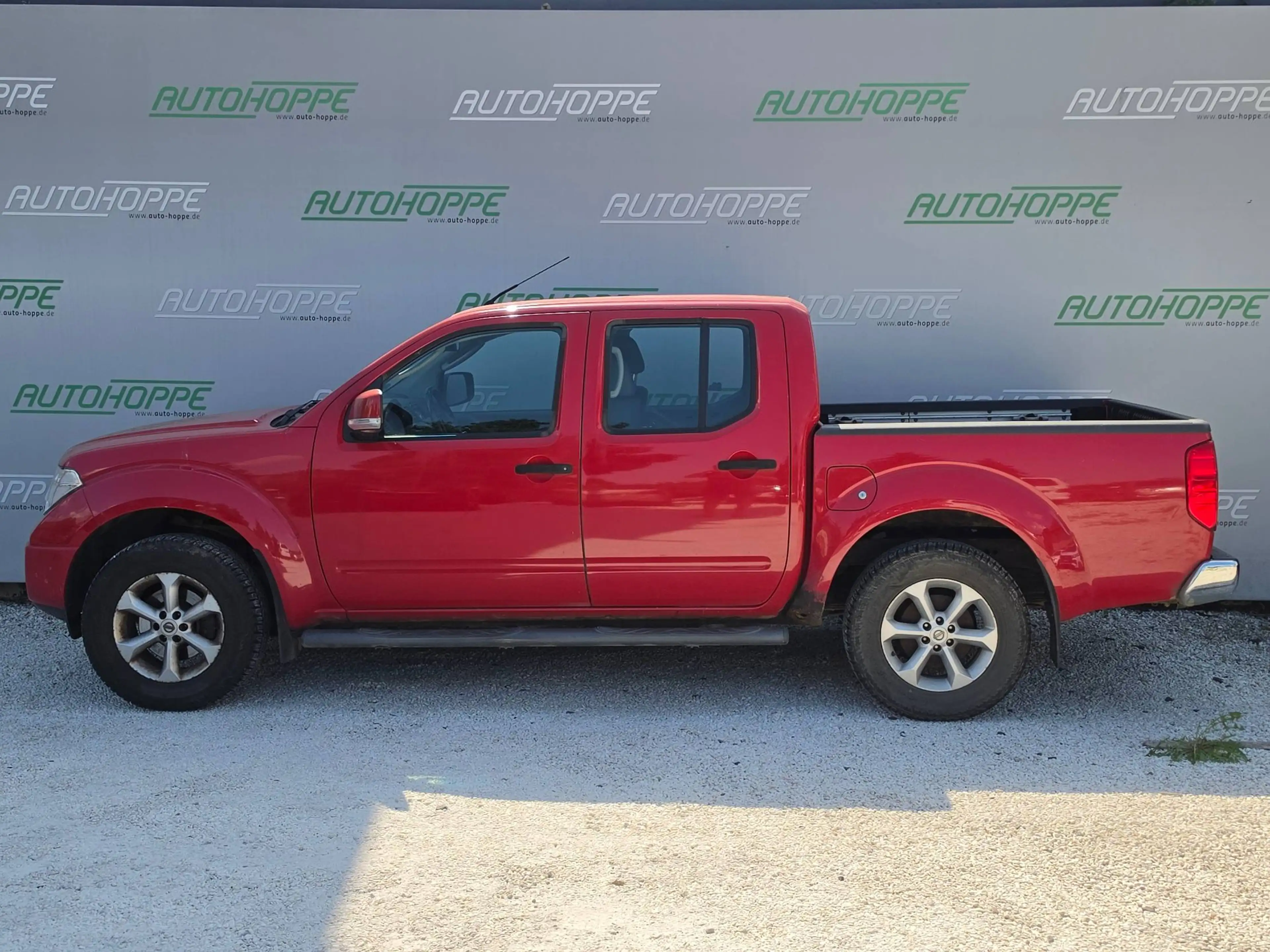 Nissan Navara Double Cab SE 4X4, AHK — photo 6