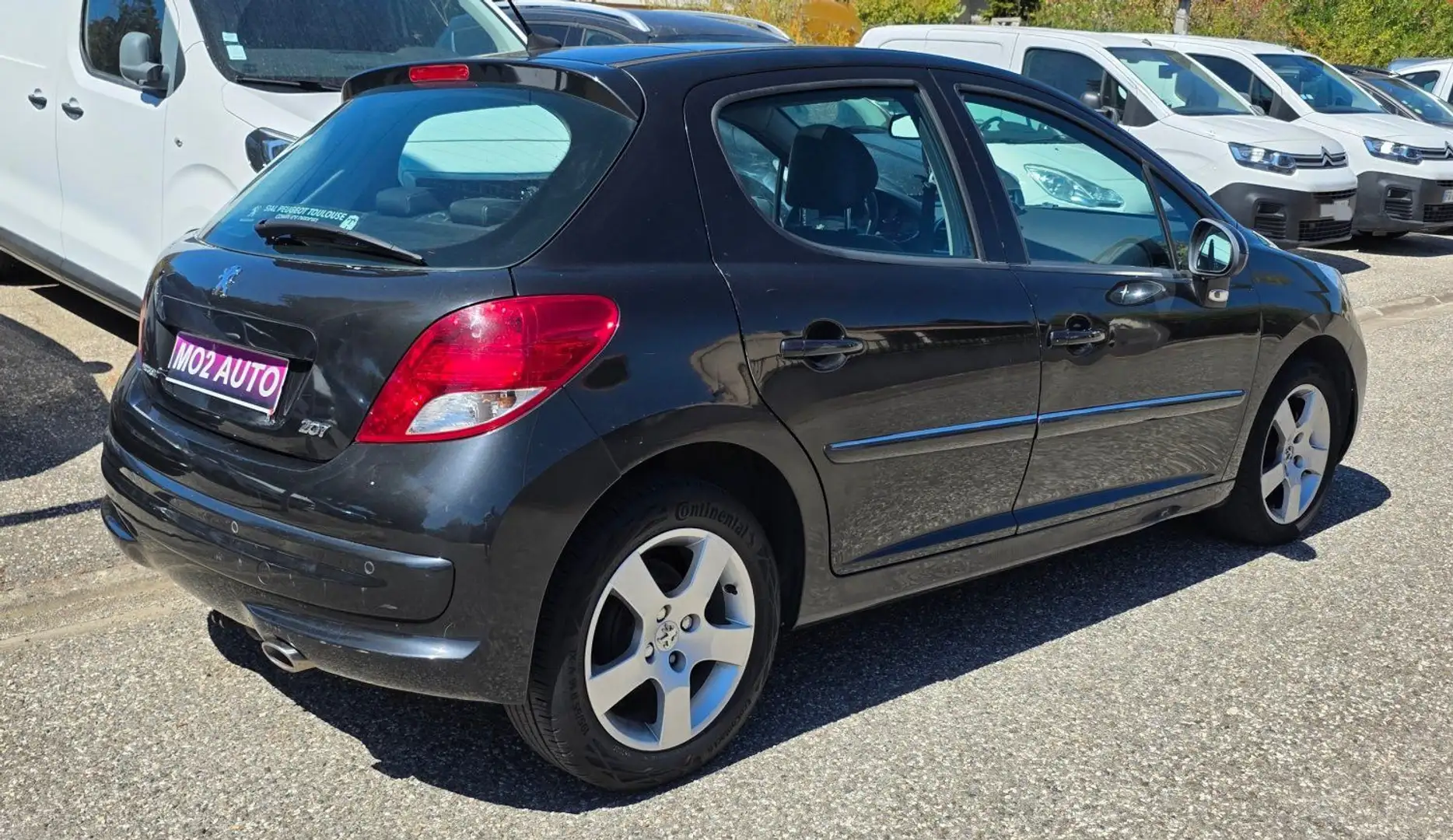 Peugeot 207 1.6 HDI 90CH ALLURE 2011 CUIR GPS PANO REG Schwarz - 2