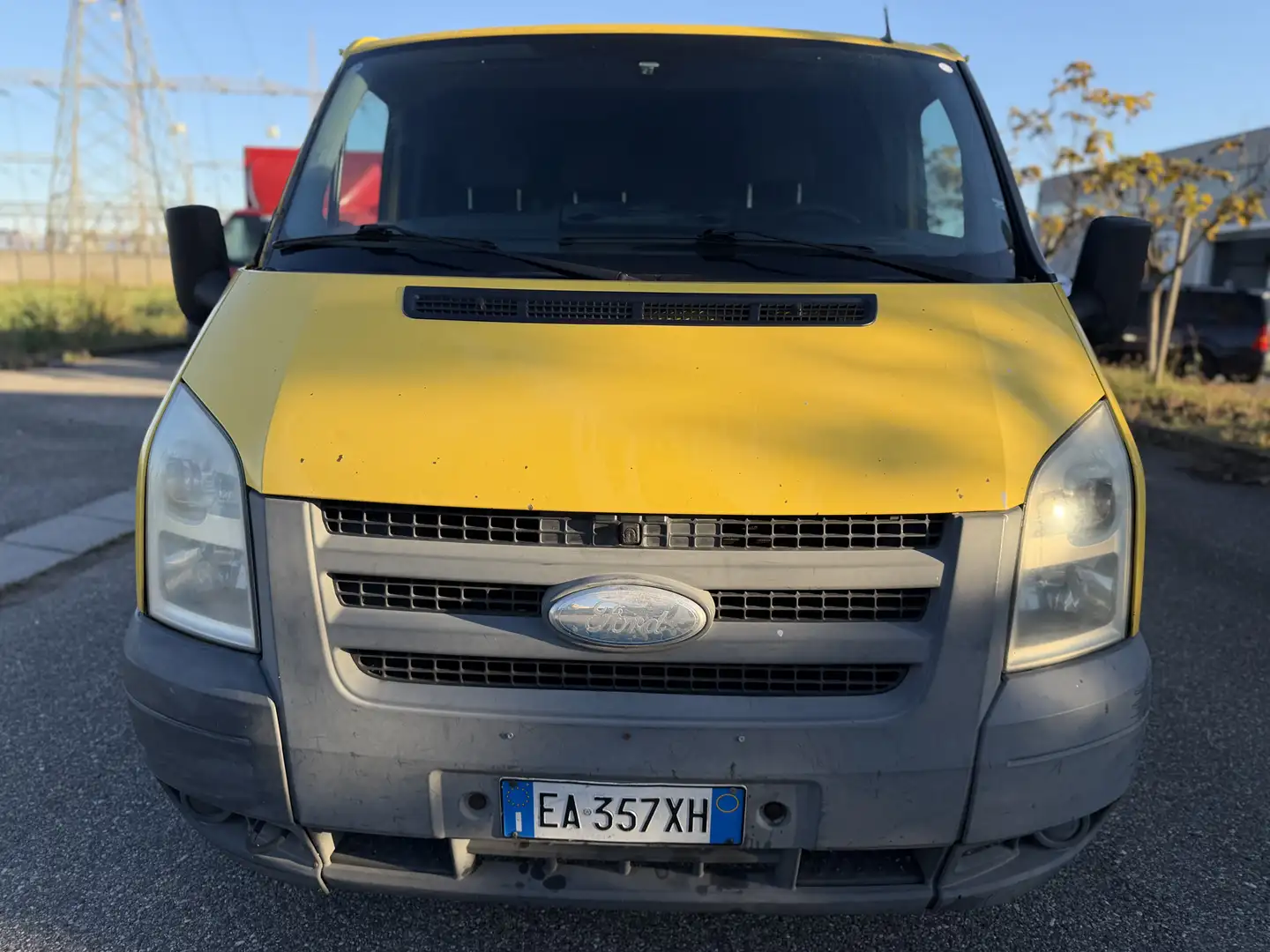 Ford Transit Giallo - 1