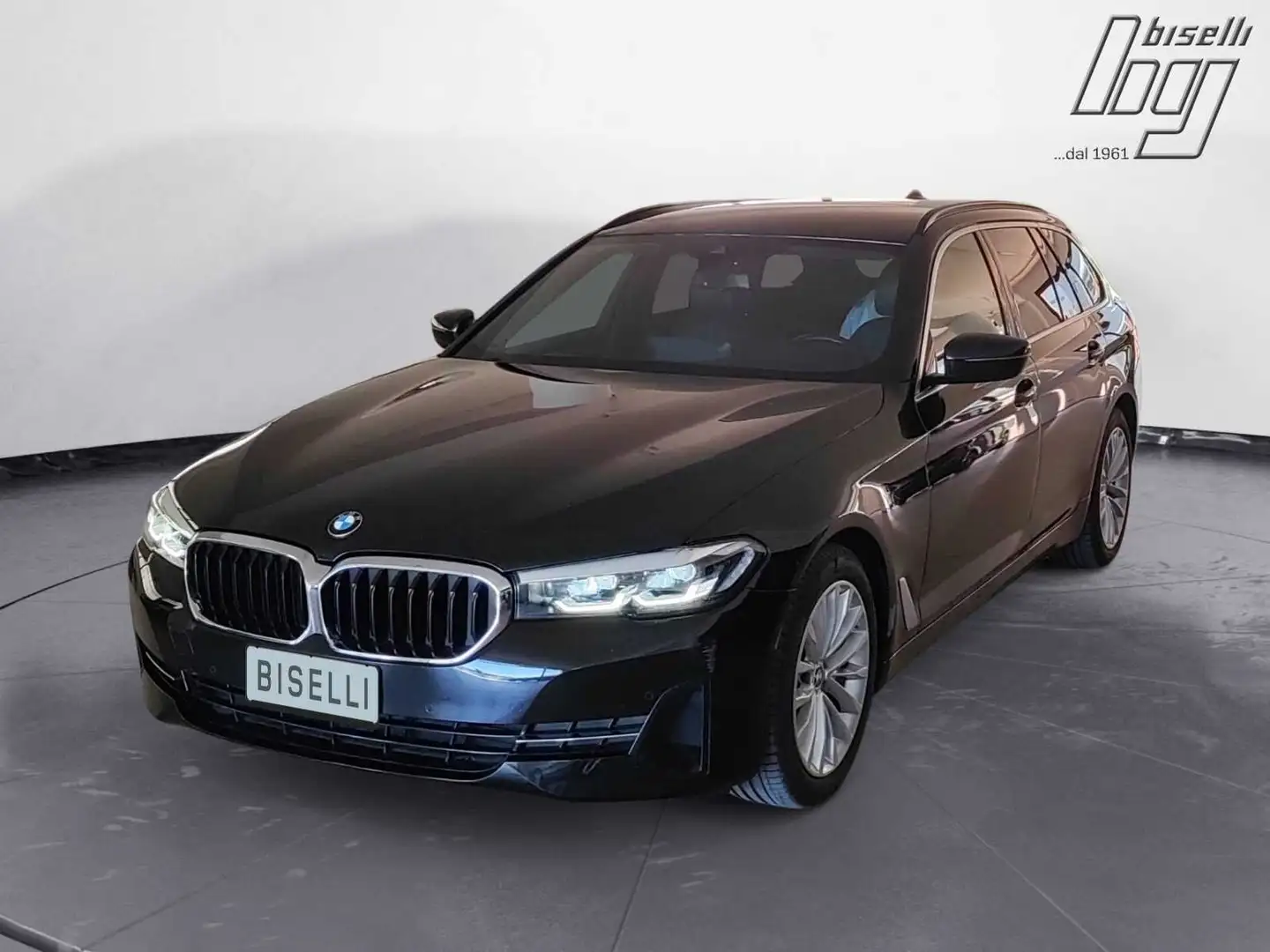 BMW 530 530d Touring Mhev 48V xdrive Business auto Nero - 1