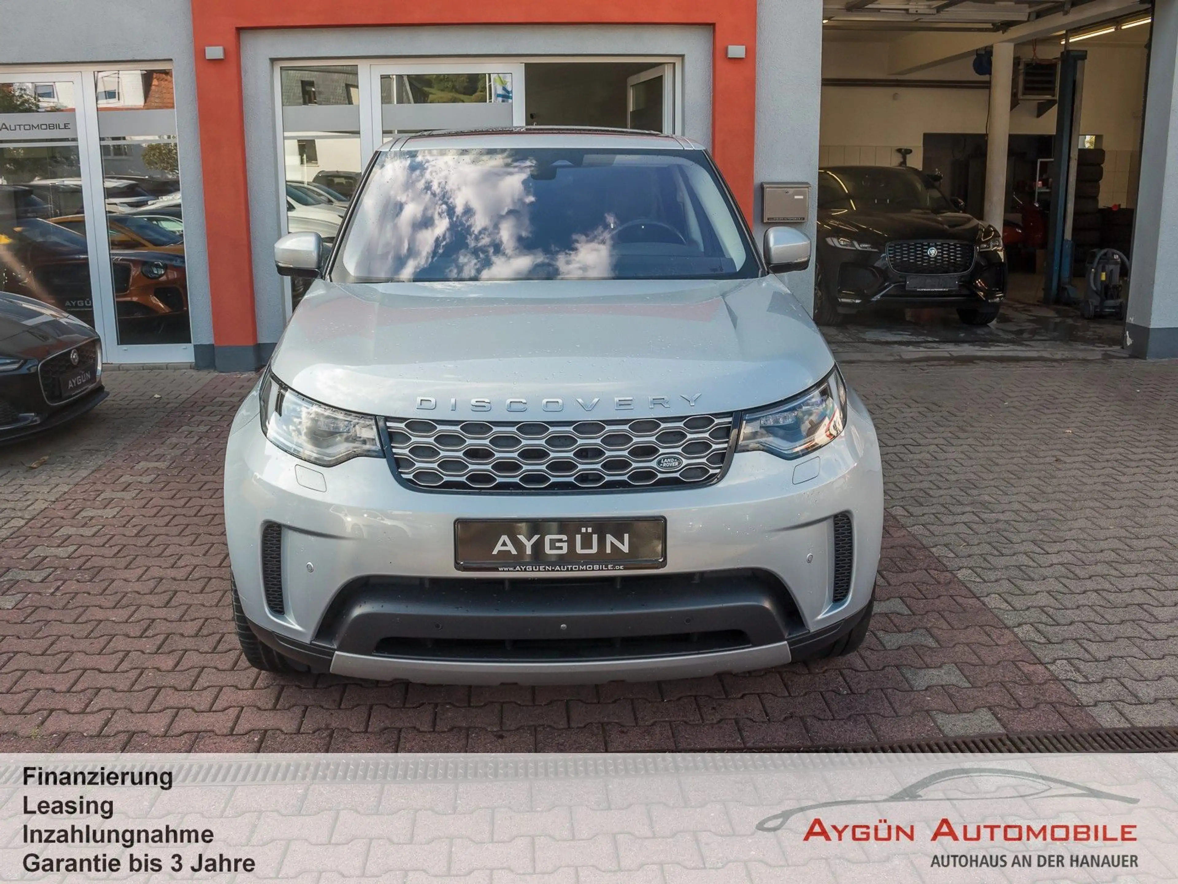 Land Rover Discovery D250 AWD*Panorama*AHK*Winter-Paket* — photo 2