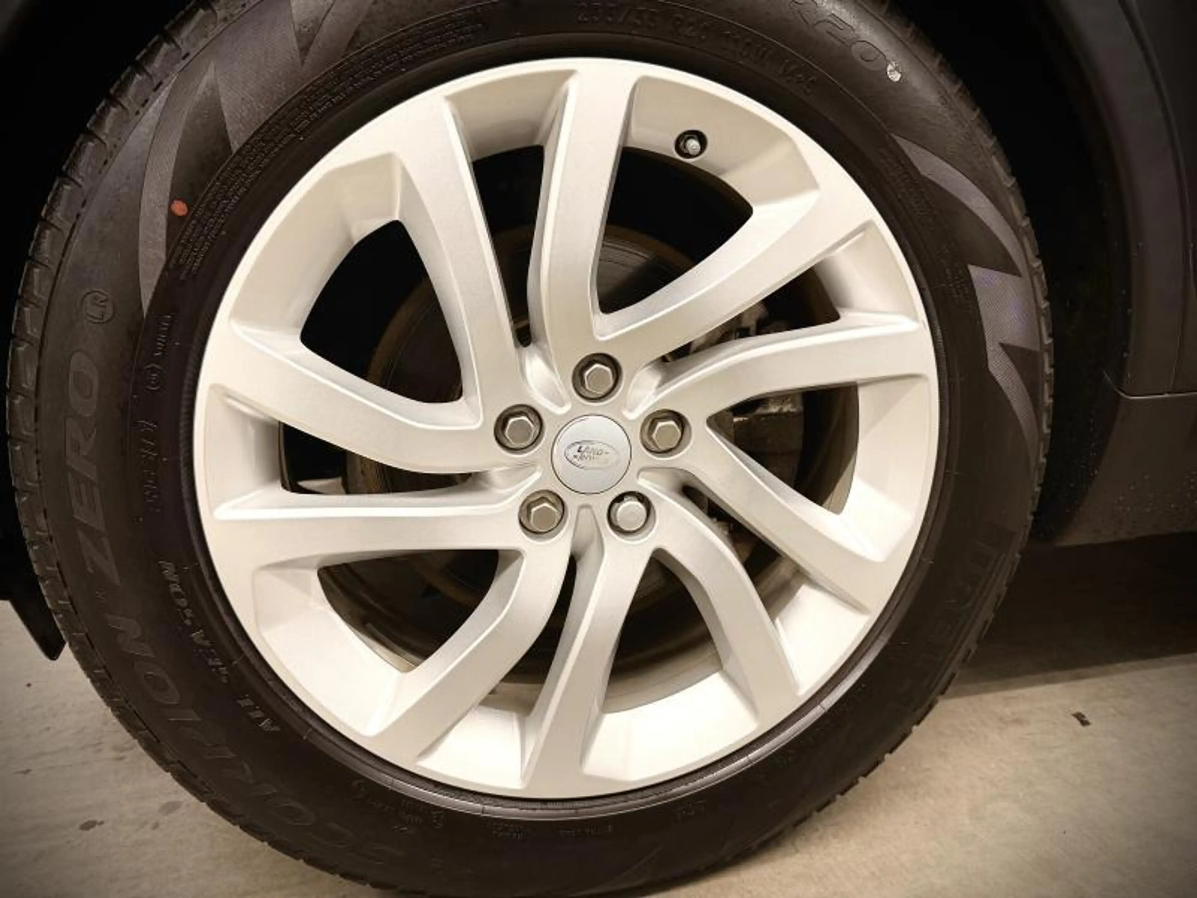 Land Rover Discovery D240 HSE - 7 zitplaatsen — photo 9