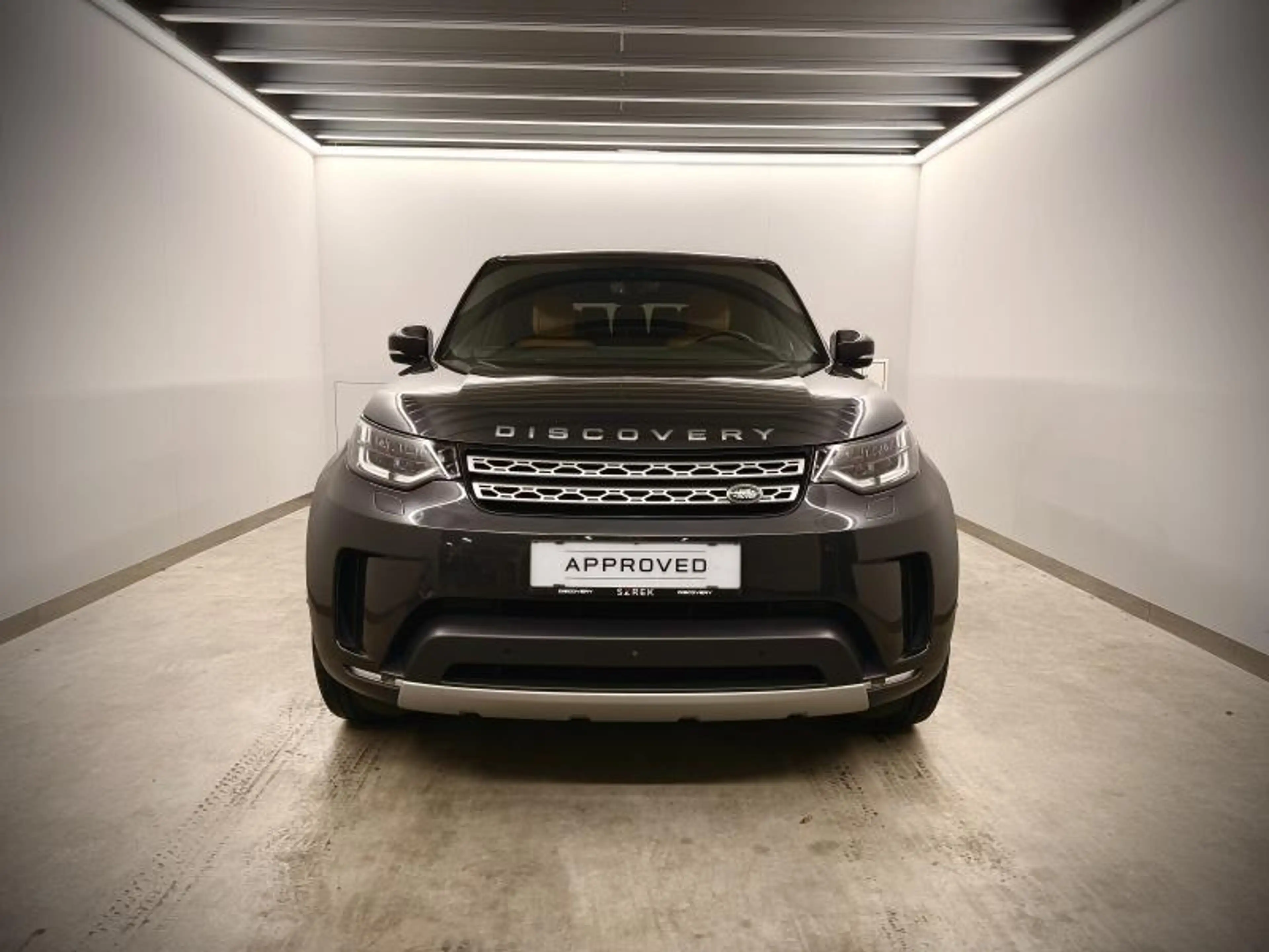 Land Rover Discovery D240 HSE - 7 zitplaatsen — photo 2
