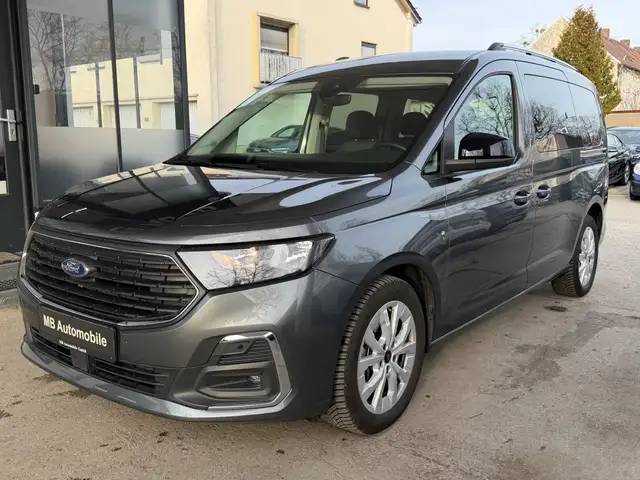 Ford Grand Tourneo Connect Titanium