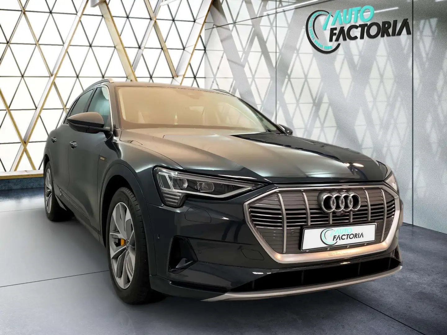 Audi e-tron -59% 55 ELEC 408CV BVA 4x4+GPS+CUIR+CAM360+OPTS Gris - 2