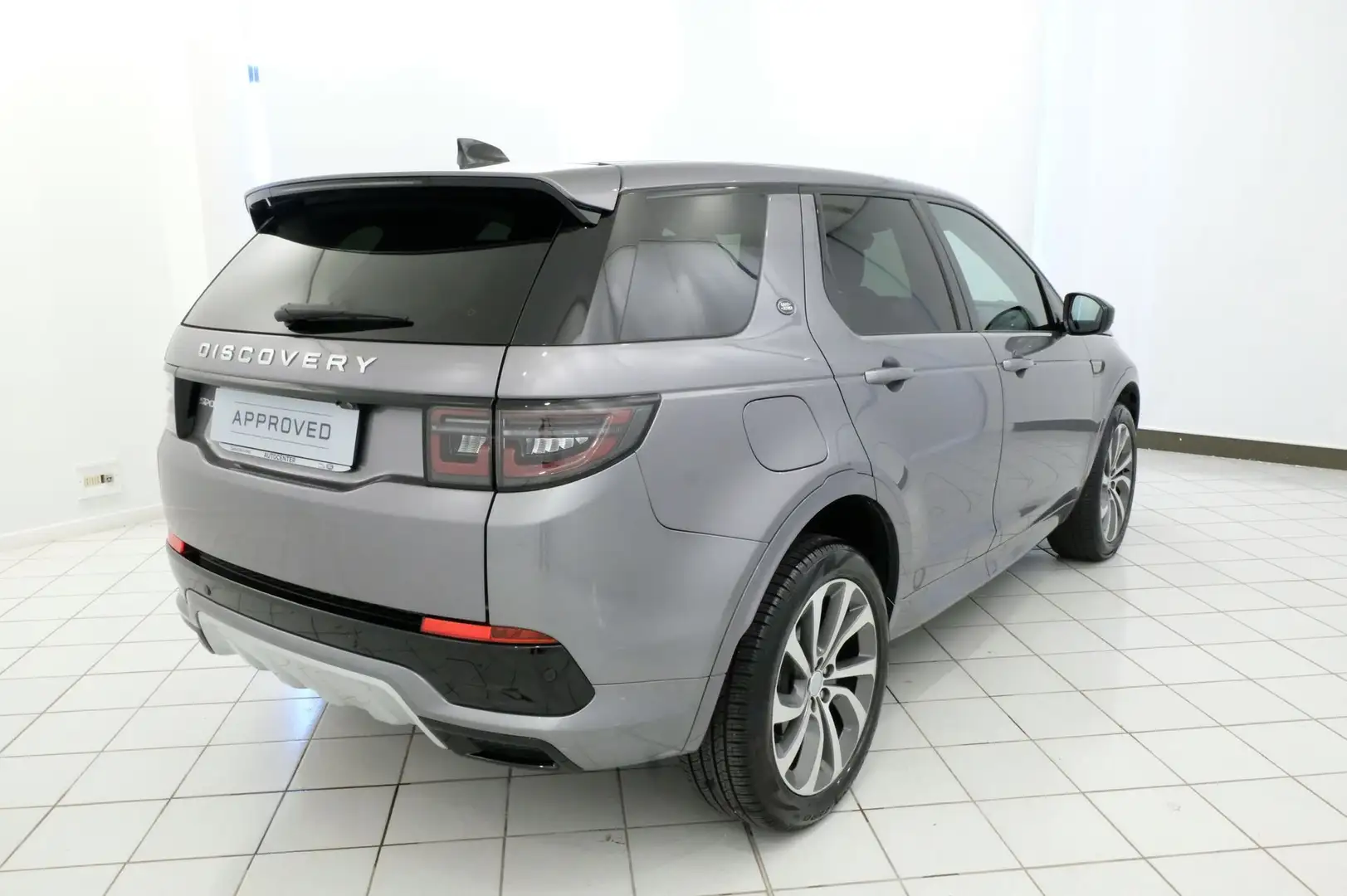Land Rover Discovery Sport Discovery Sport 2.0 TD4 163 CV AWD Auto Business Grijs - 2