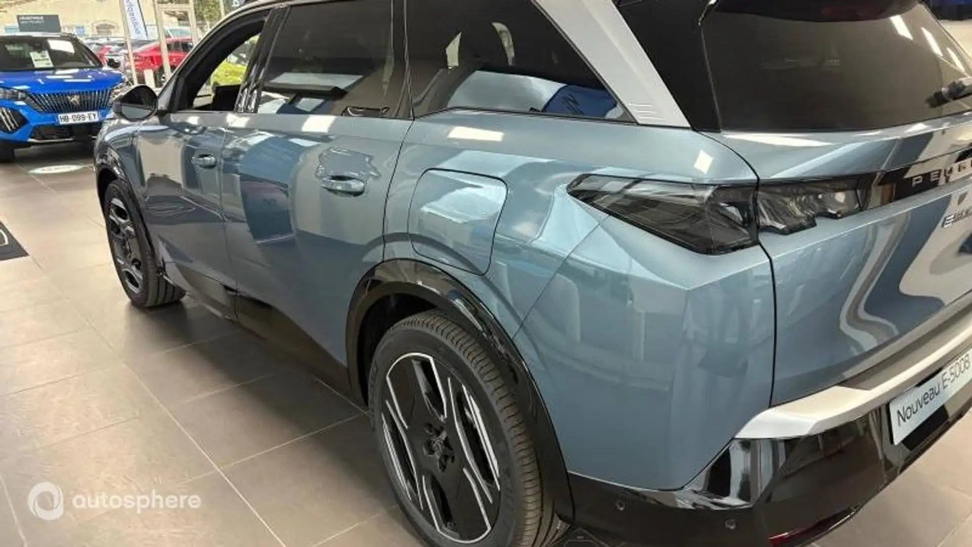 Peugeot 5008 Electrique 210ch Batterie 73 kWh GT - 2