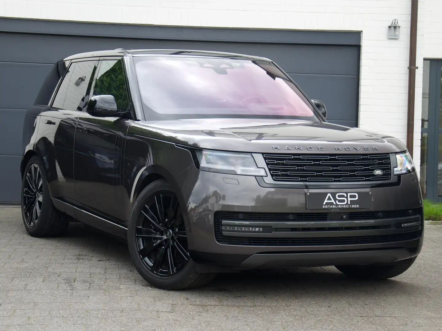 Land Rover Range Rover 3.0 P440 PHEV HSE / Black Pack / Panodak / Headup Grijs - 2