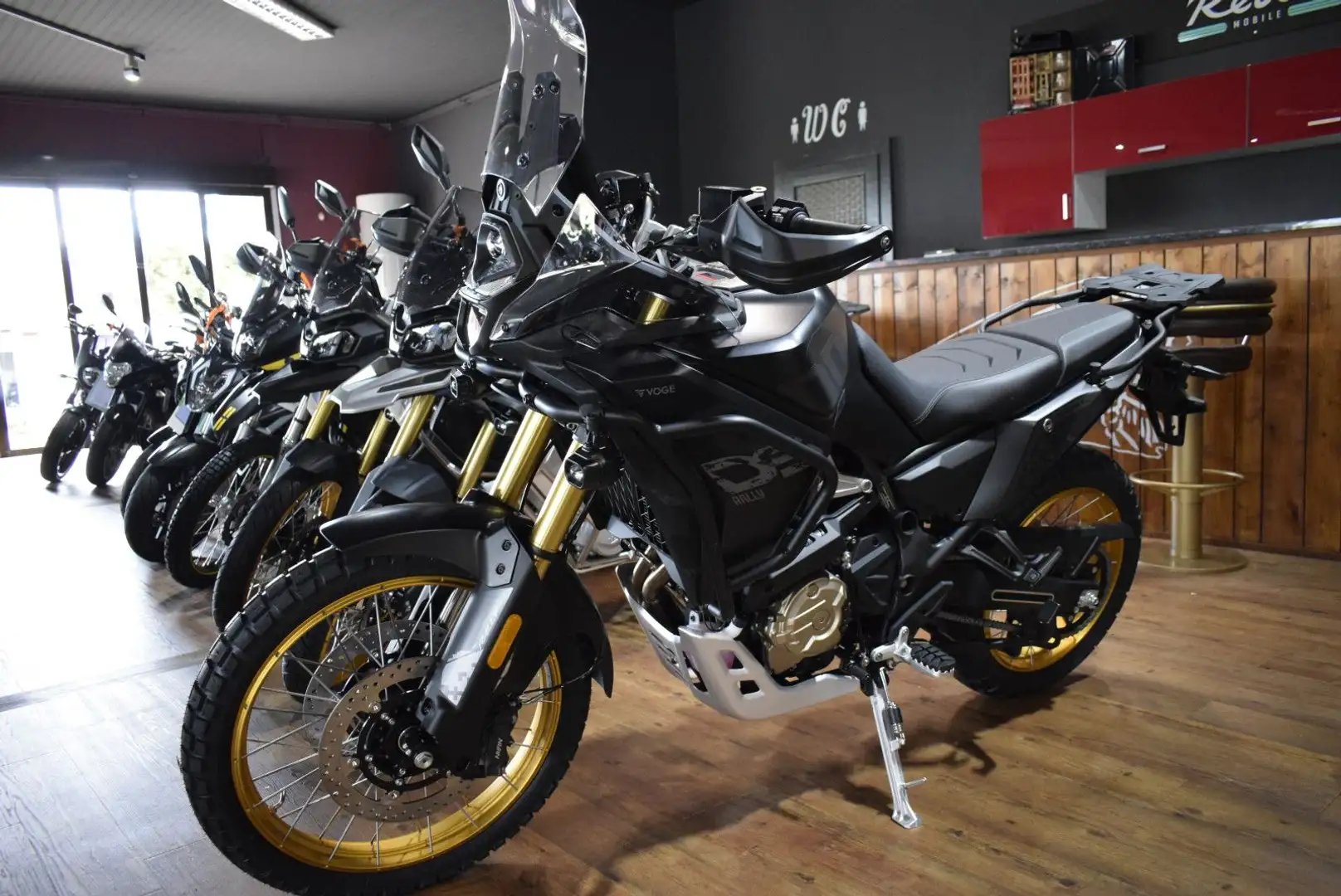 Voge DS800X Rally vor Ort Black E5+ Schwarz - 1