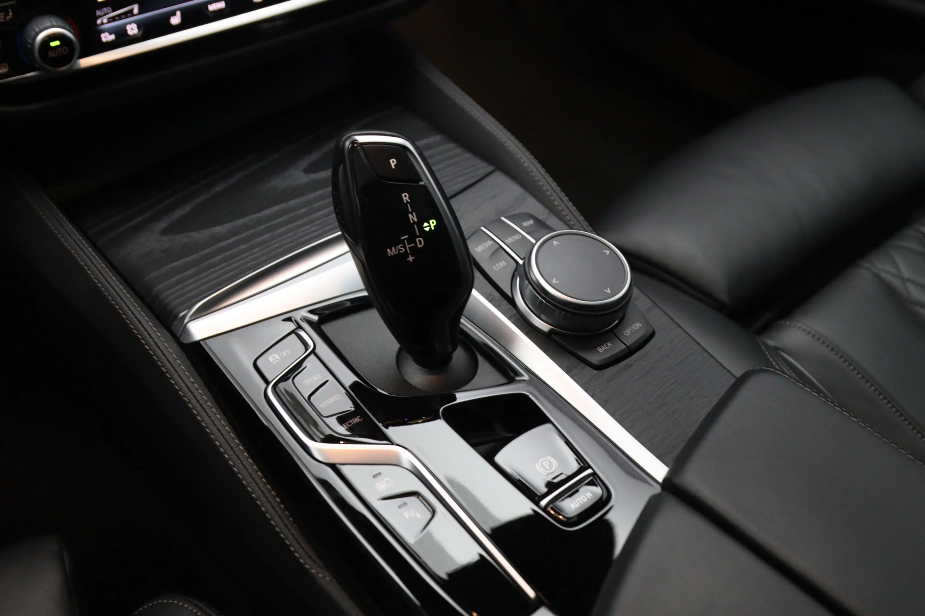BMW 530 5-serie Touring 530e 293 PK Business Edition Plus — photo 7