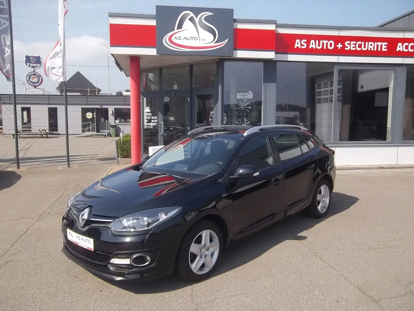 Renault Megane SW Break 1.5 dCi 110cv Energy TomTom Edition Negro - 1