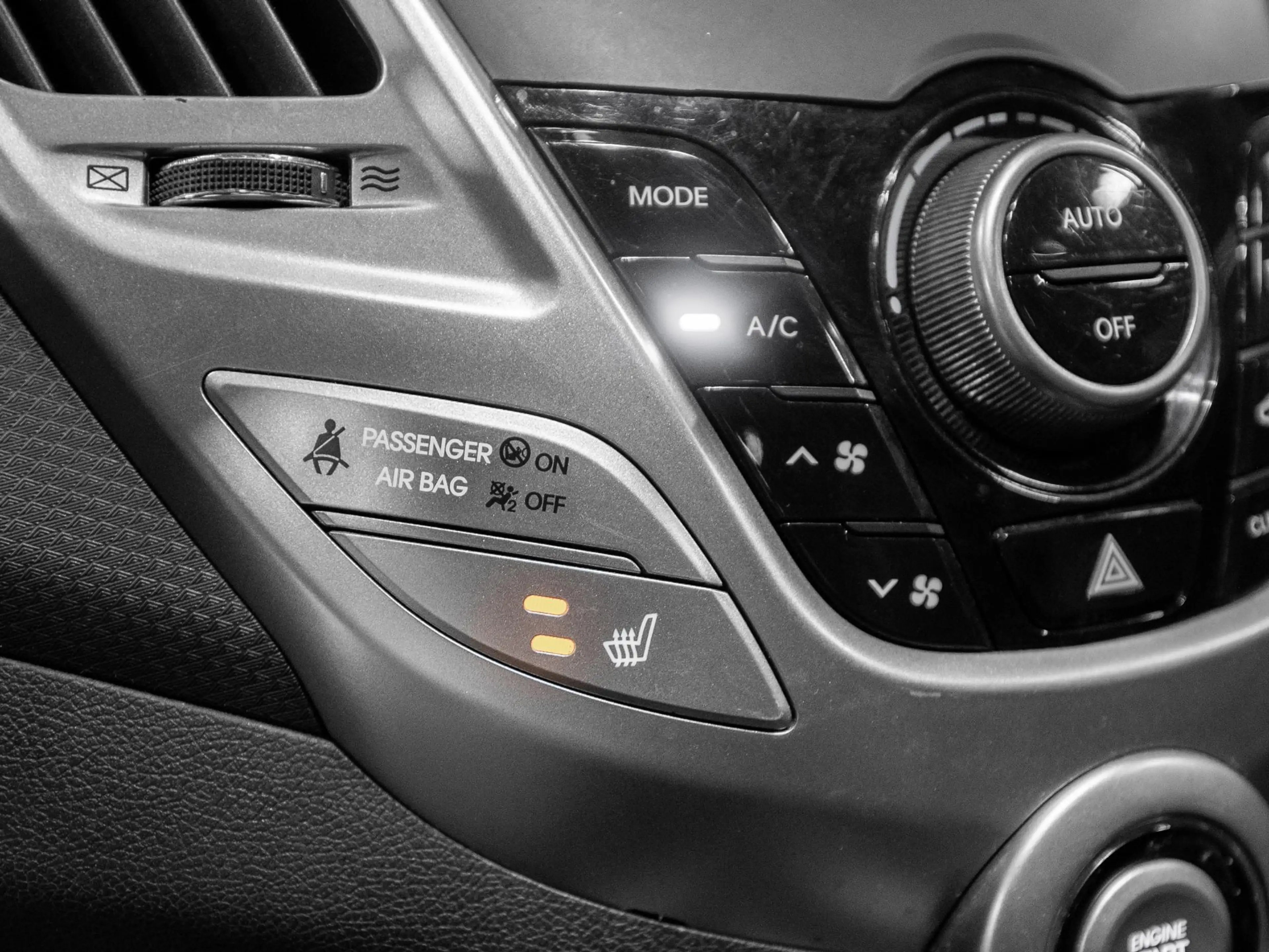 Hyundai VELOSTER 1.6 GDI i-Motion Leer Stoelv Cruise Cam — photo 20