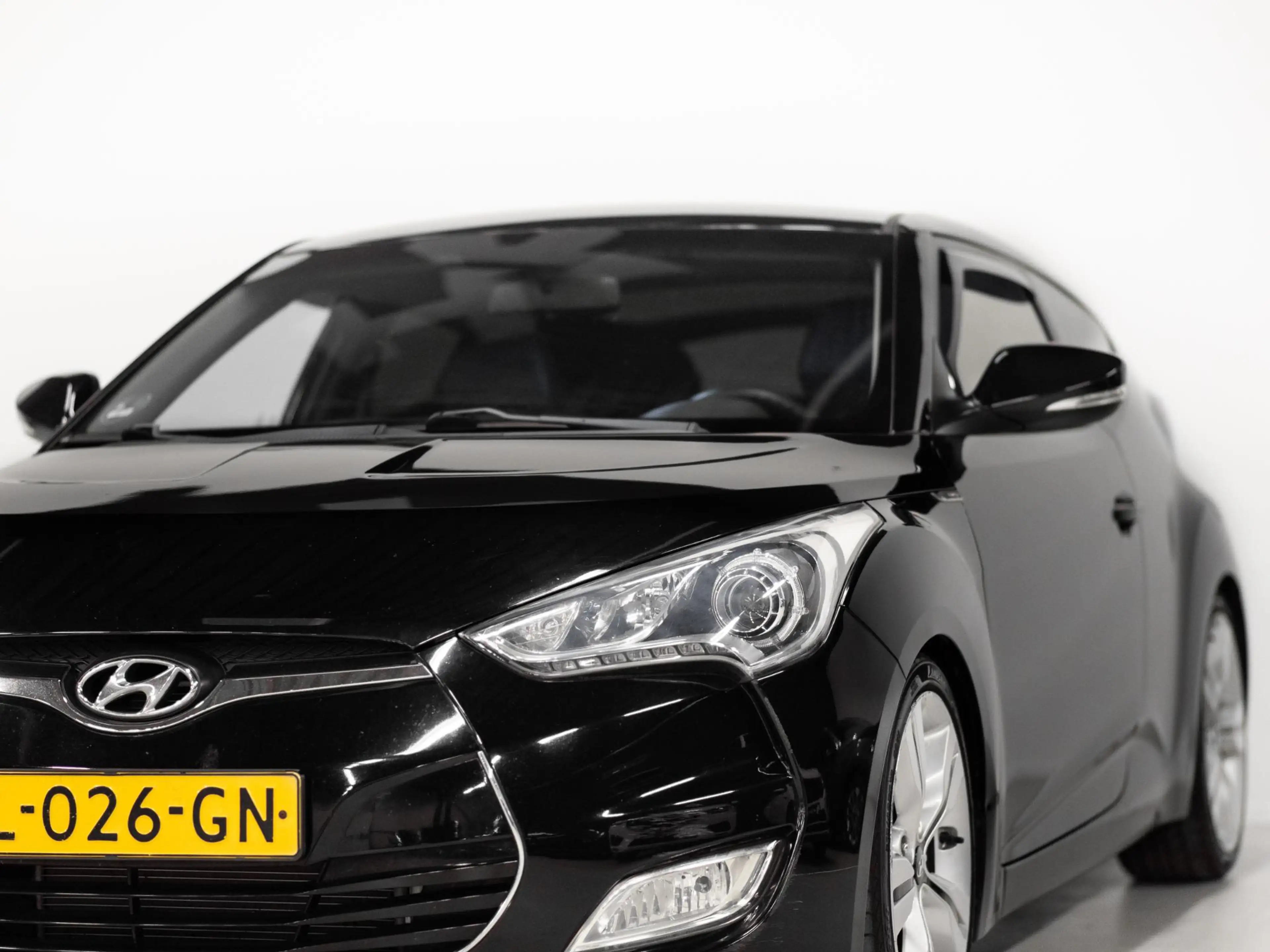 Hyundai VELOSTER 1.6 GDI i-Motion Leer Stoelv Cruise Cam — photo 9