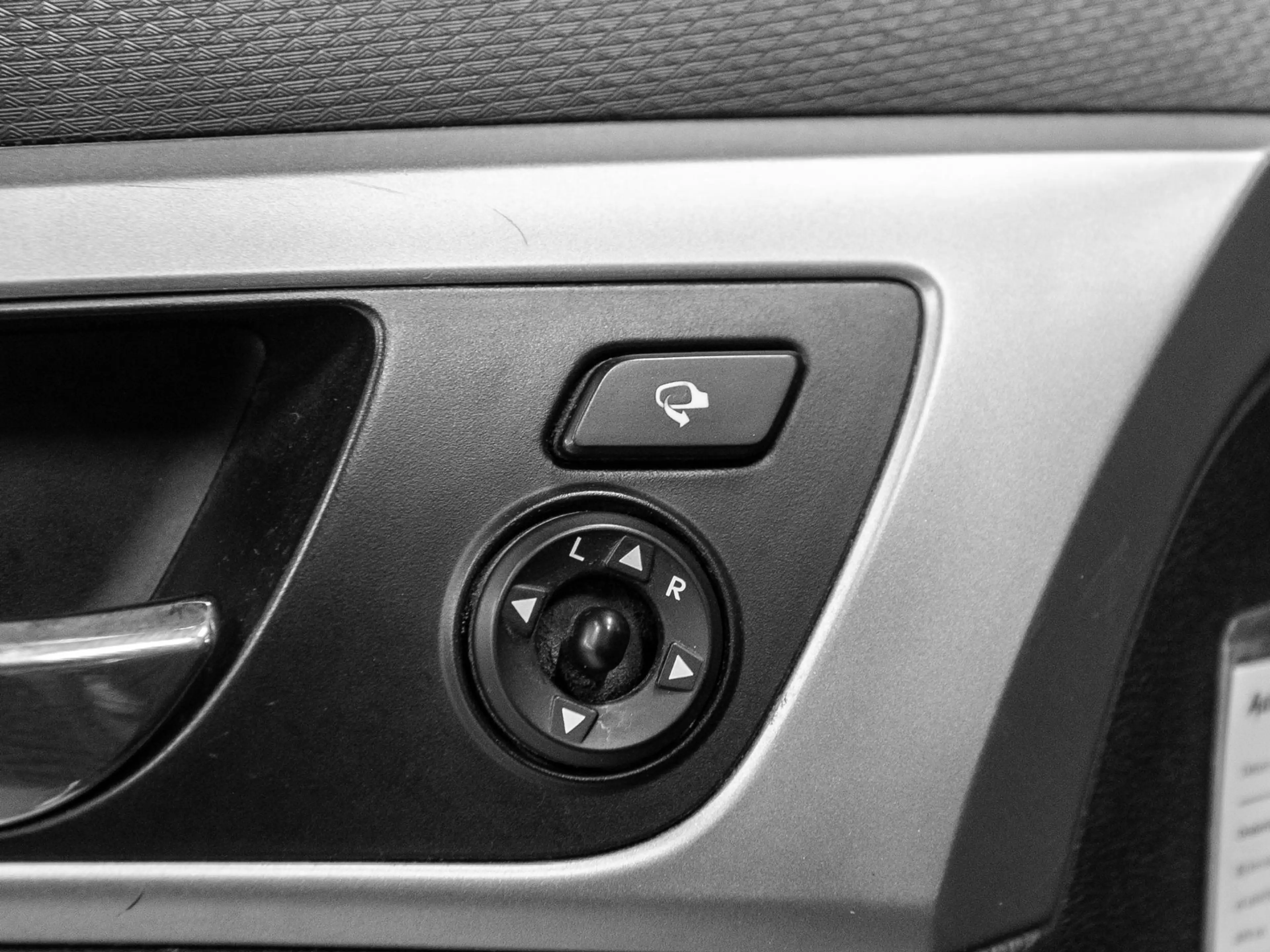 Hyundai VELOSTER 1.6 GDI i-Motion Leer Stoelv Cruise Cam — photo 17