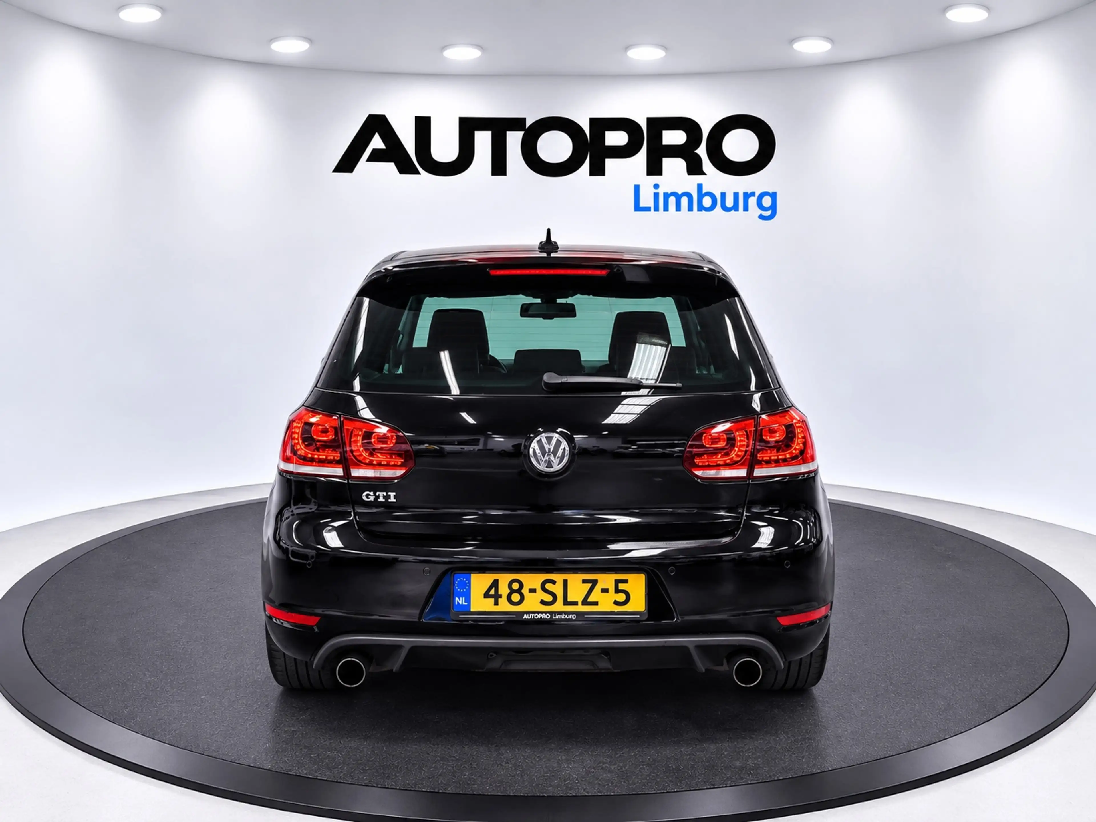 Volkswagen Golf GTI 2.0 — photo 8