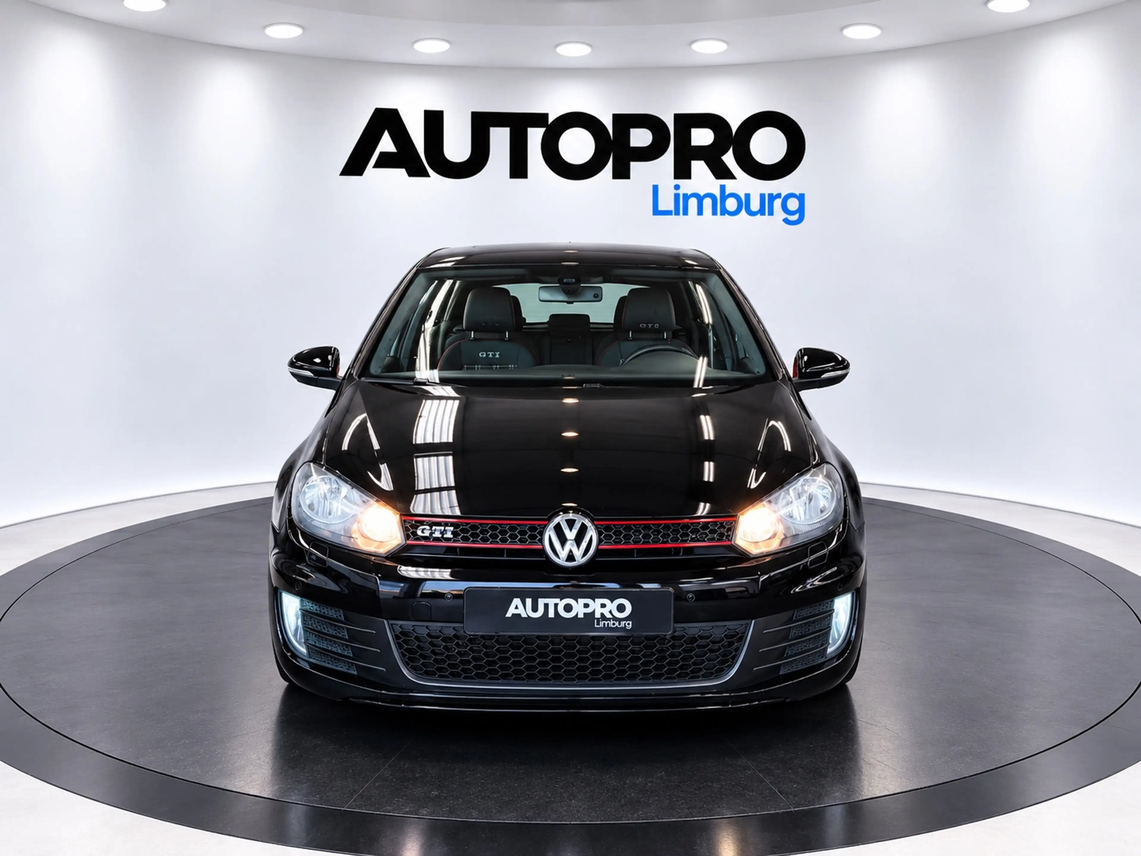Volkswagen Golf GTI 2.0 — photo 4