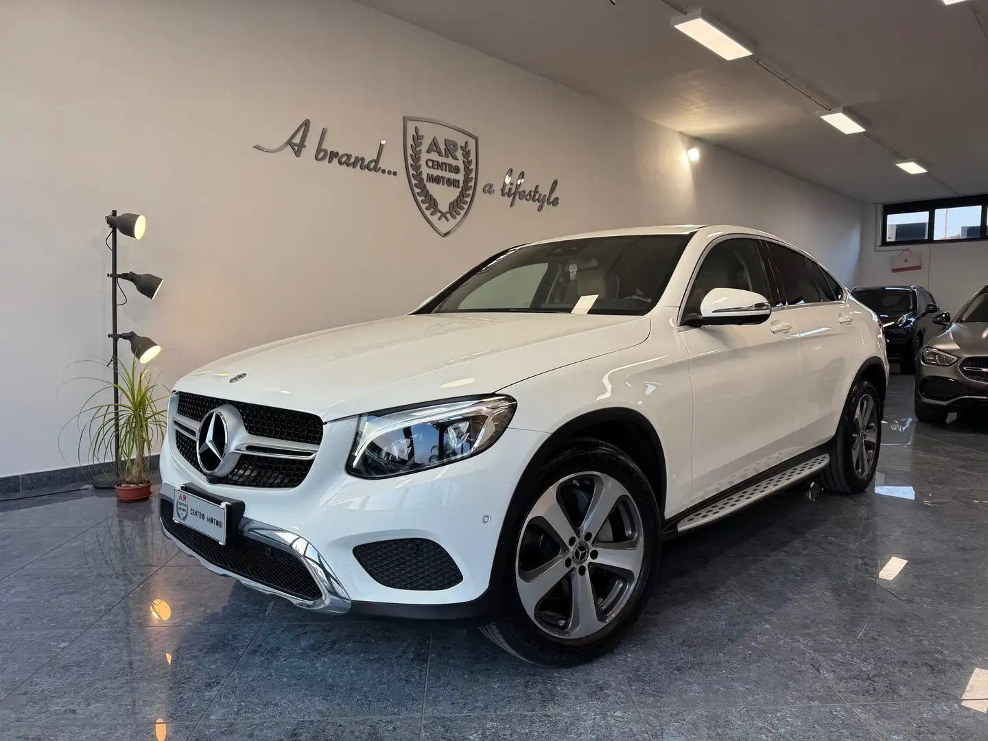 Mercedes-Benz GLC 220 d Coupè Sport Plus 360° Pedane Pelle Full Blanc - 1