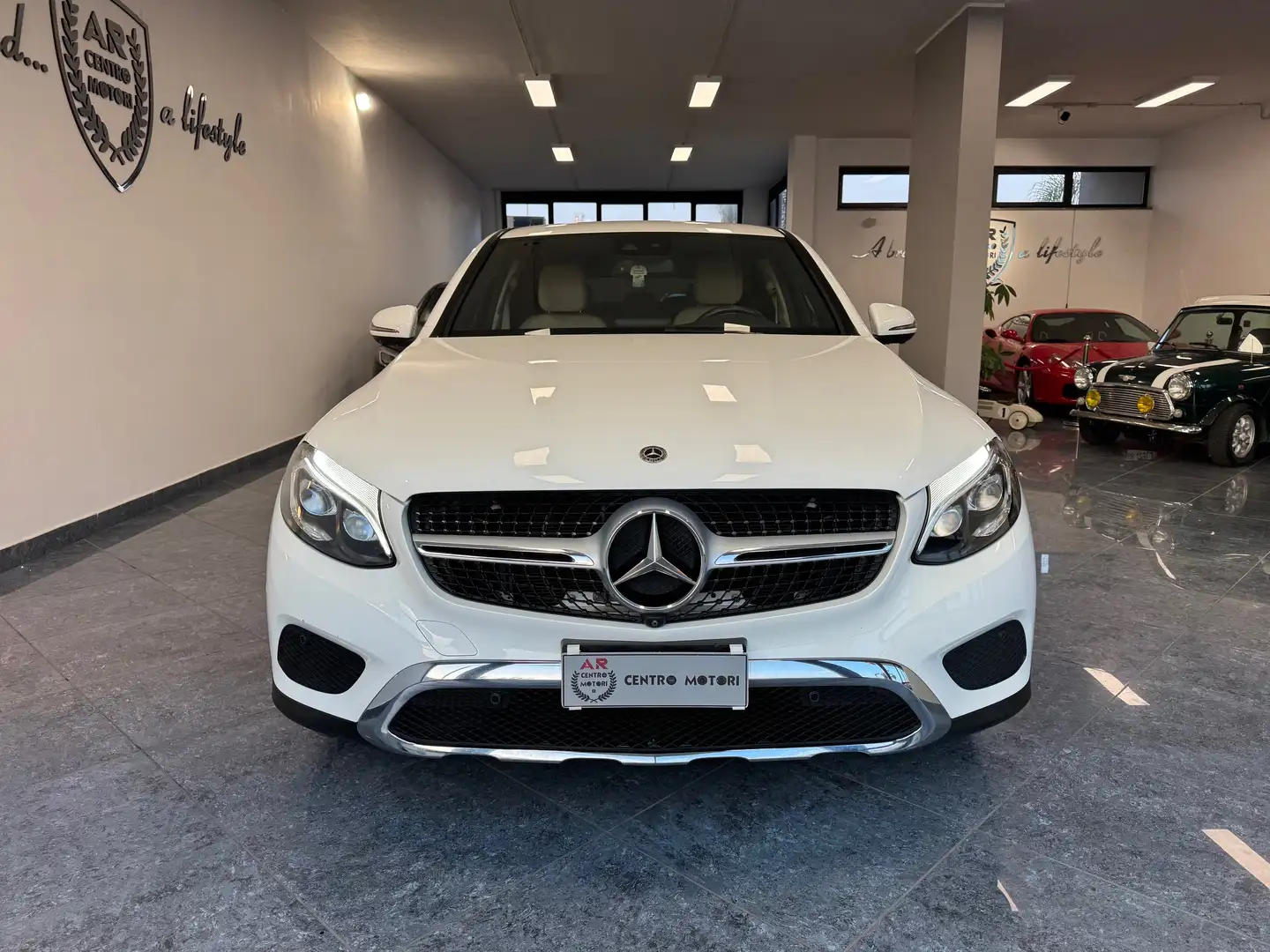 Mercedes-Benz GLC 220 d Coupè Sport Plus 360° Pedane Pelle Full Blanc - 2