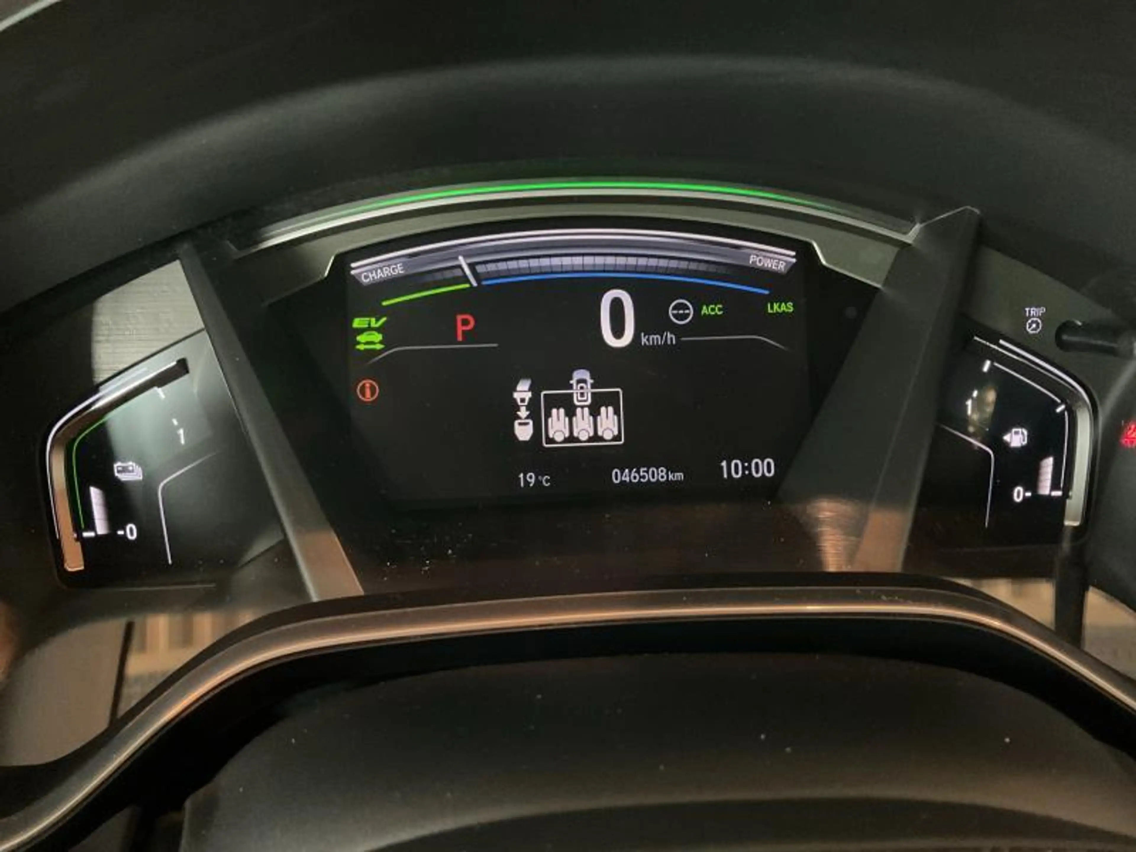 Honda CR-V Executive — photo 12