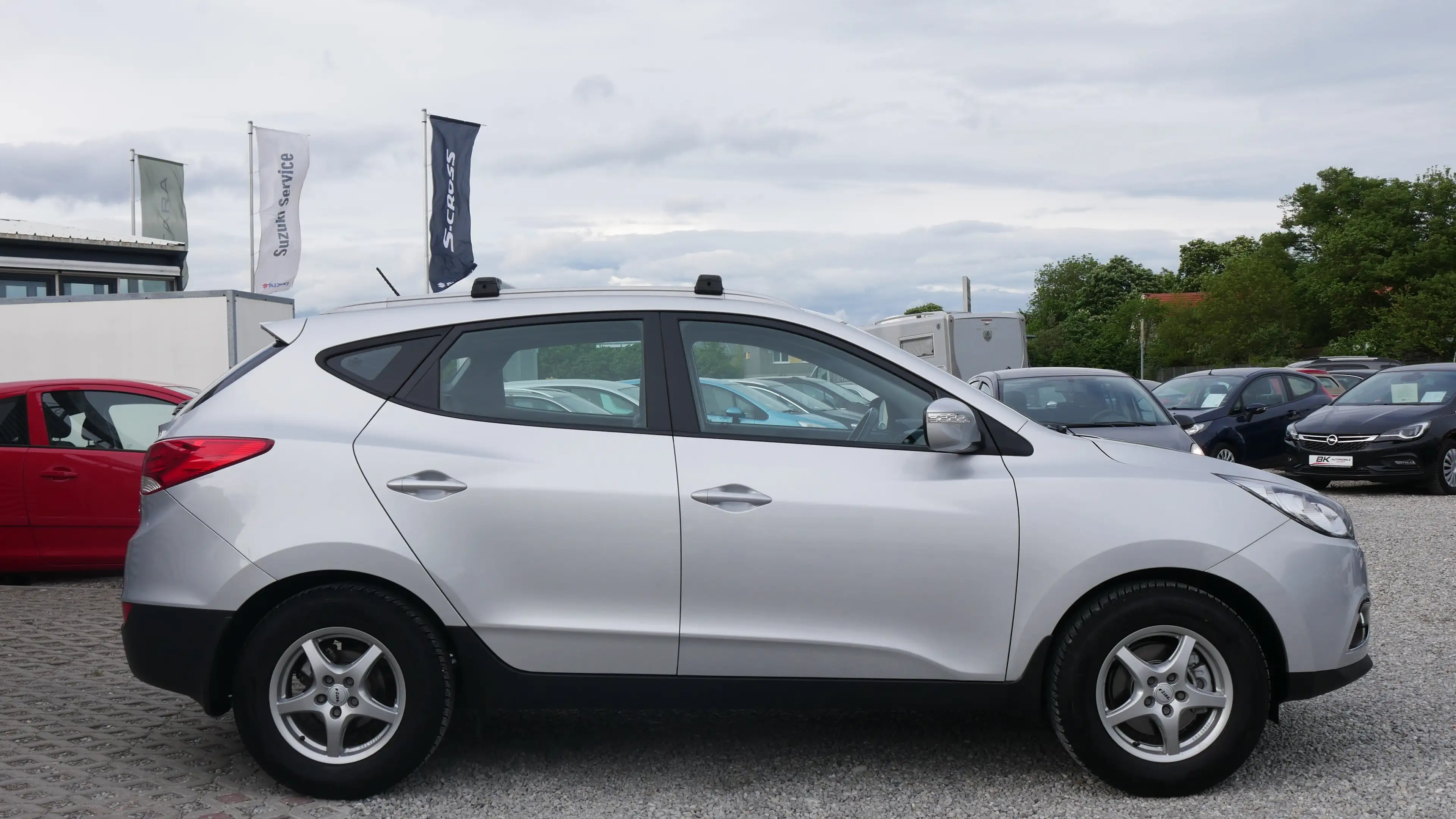 Hyundai iX35 TÜV,- Kundendienst Neu AHK Klimaautomatik AUX — photo 2