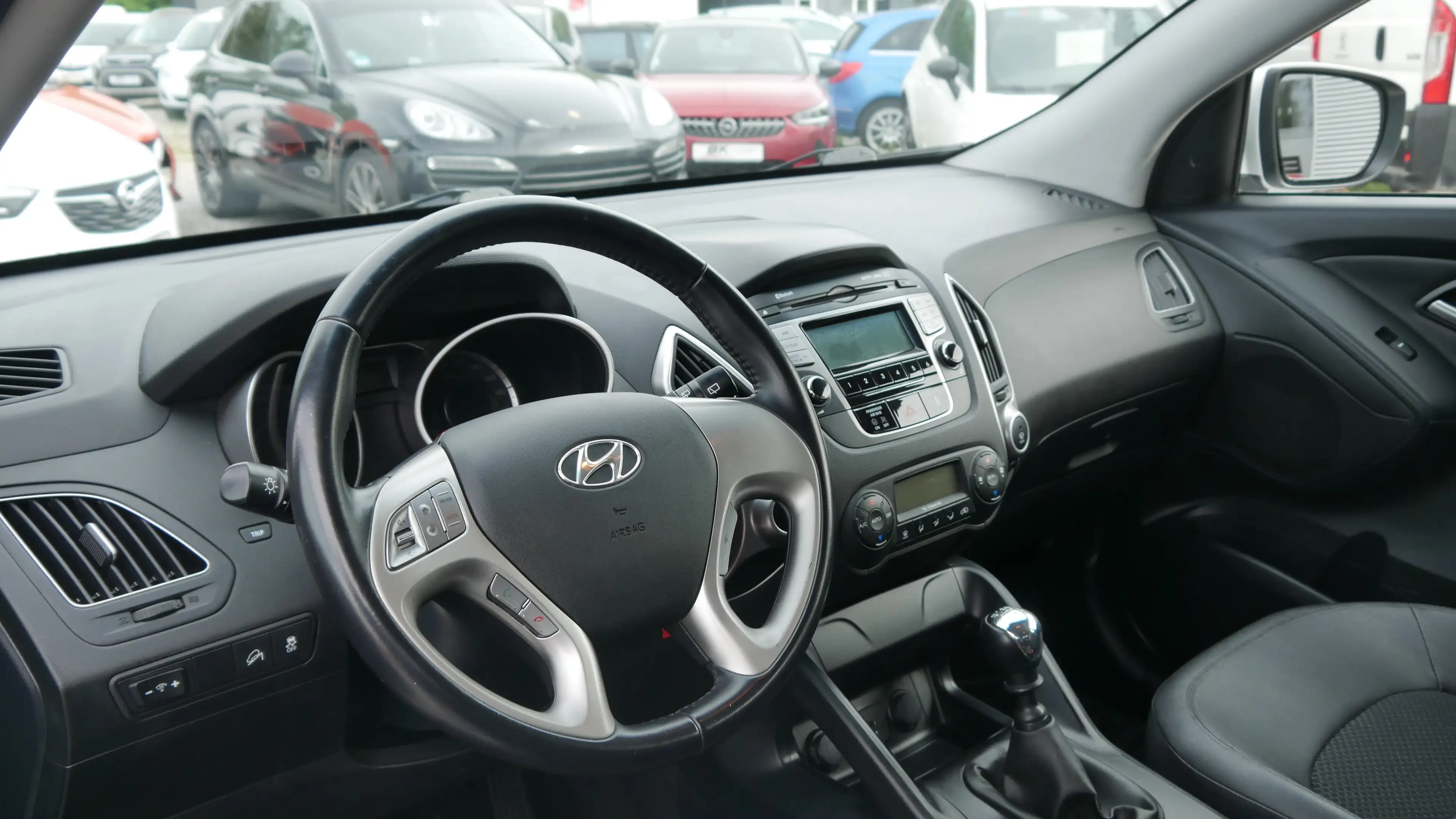 Hyundai iX35 TÜV,- Kundendienst Neu AHK Klimaautomatik AUX — photo 11