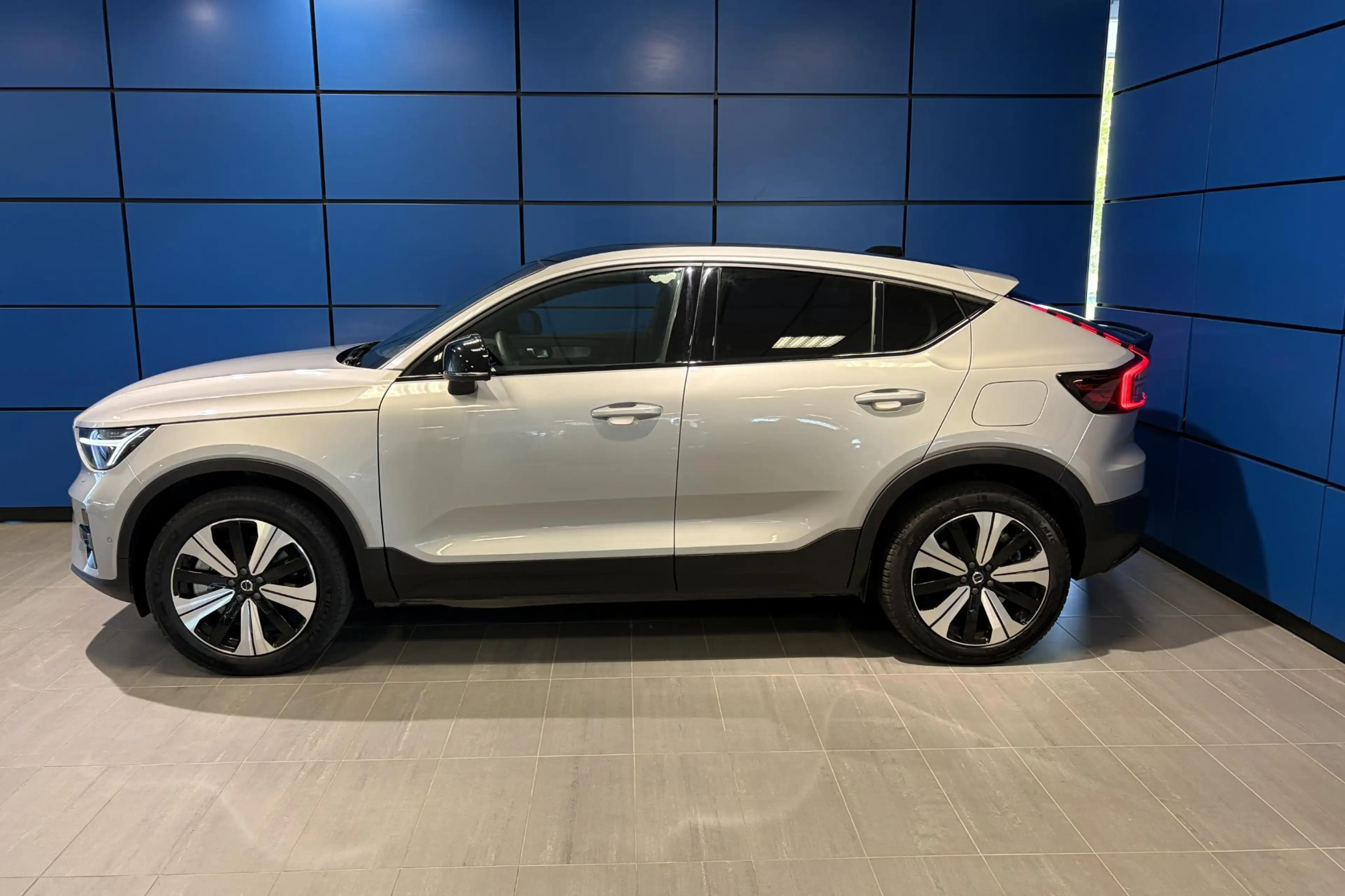 Volvo C40 Recharge Twin Ultimate 78 kWh | Pano.dak | Electr. — photo 2