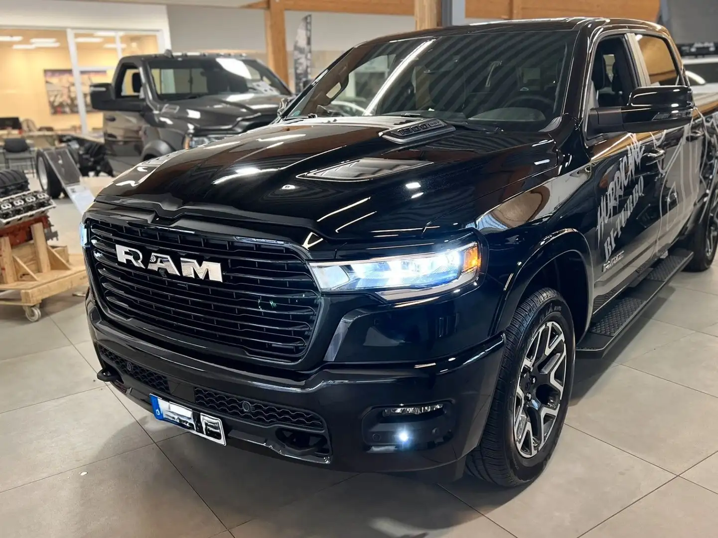 Dodge RAM 1500 Laramie Sport 3.0L Hurricane 4x4 MY25 Black - 2