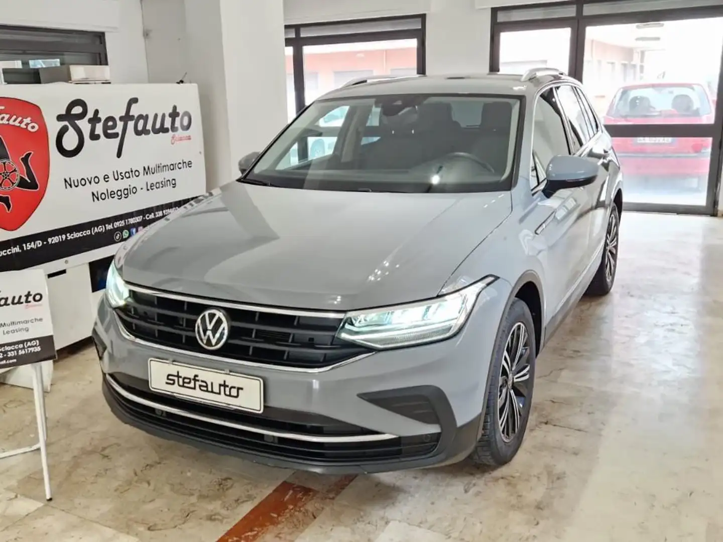 Volkswagen Tiguan Tiguan 2.0 tdi 150cv DSG Sport Life Grigio - 1