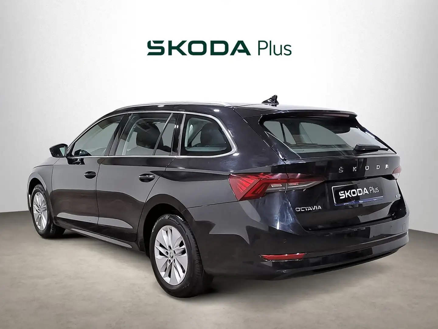 Skoda Octavia Combi 1.5 TSI 110kW DSG m-HEV Ambit Plus Negro - 2