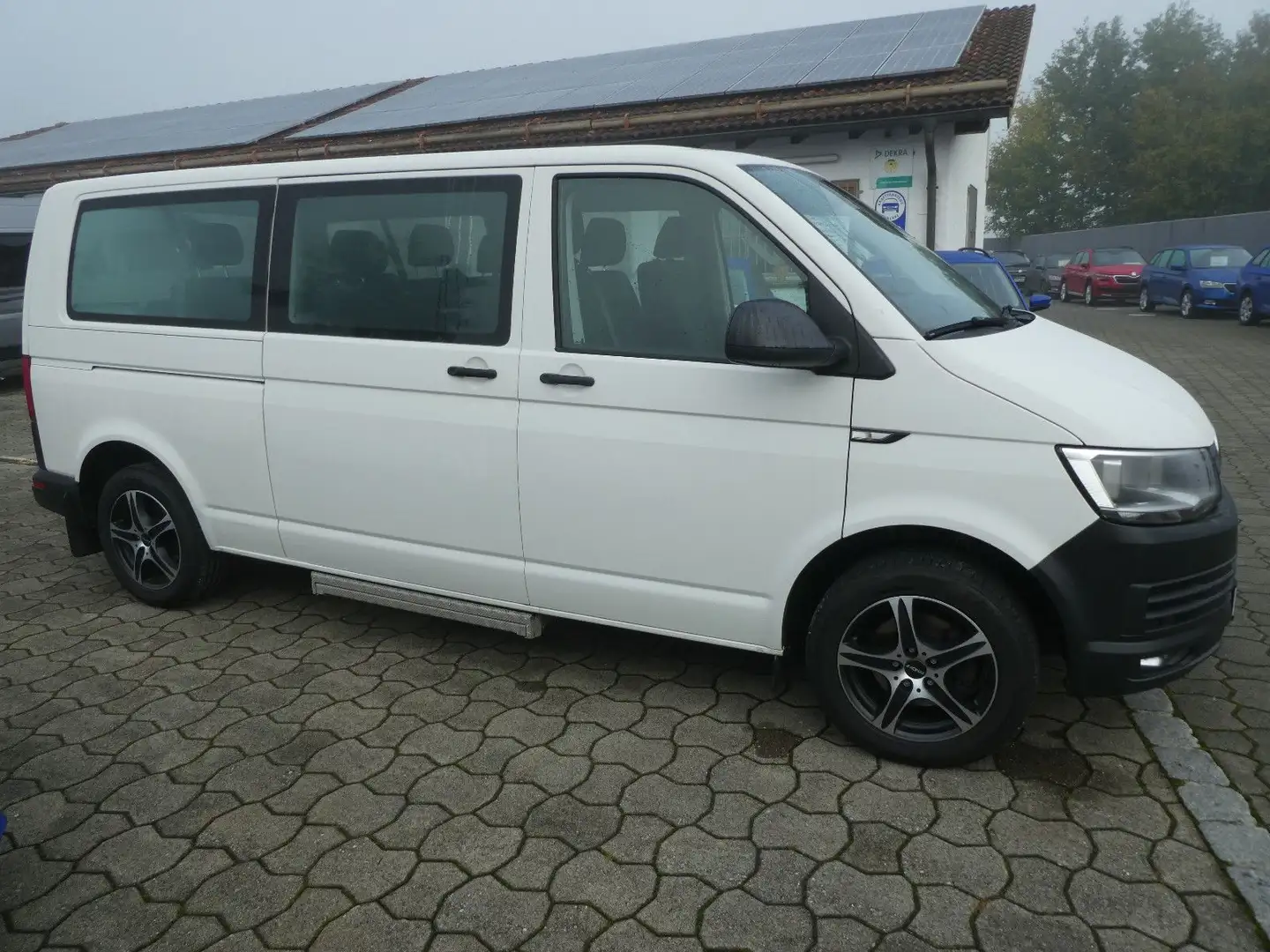 Volkswagen T6 Kombi Langer Radstand 9-Sitzer NAVI Blanc - 1