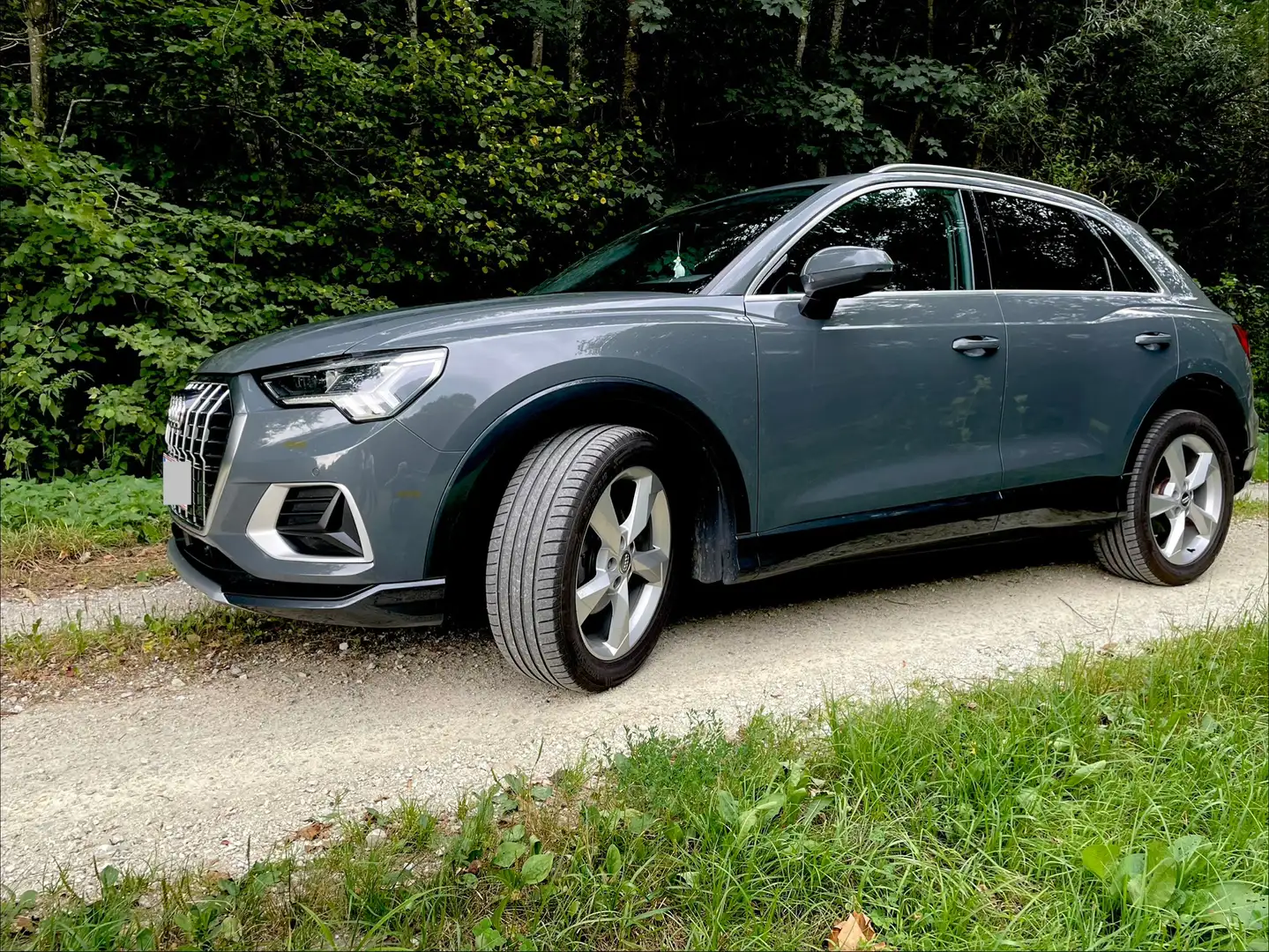 Audi Q3 Q3 35 TDI quattro S-line S-line Grau - 2