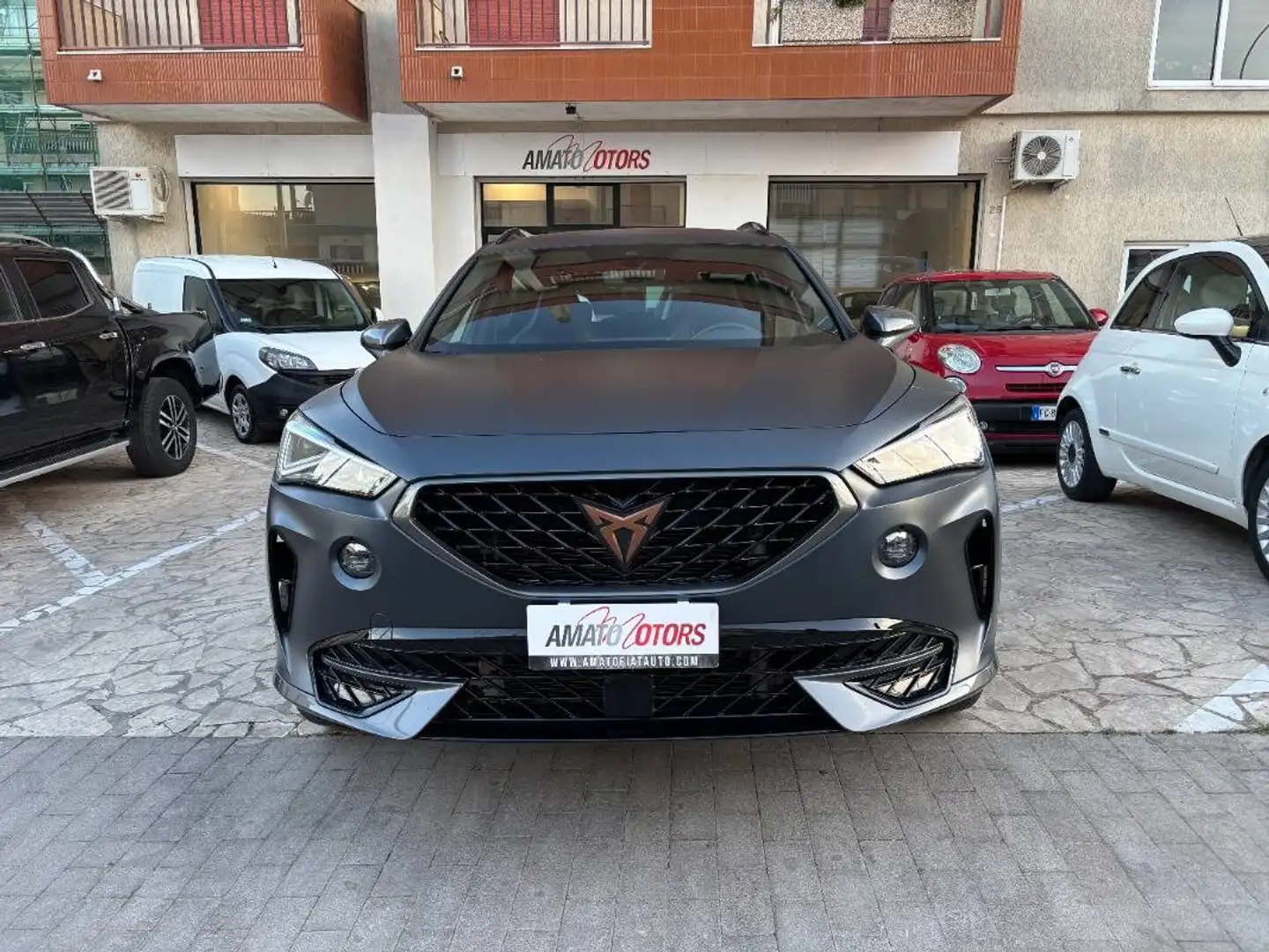 CUPRA Formentor 1.5 tsi dsg Gris - 2