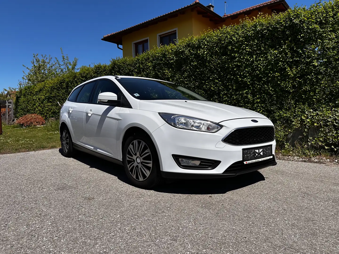Ford Focus Focus Traveller 1,5 TDCi Trend Trend Weiß - 2