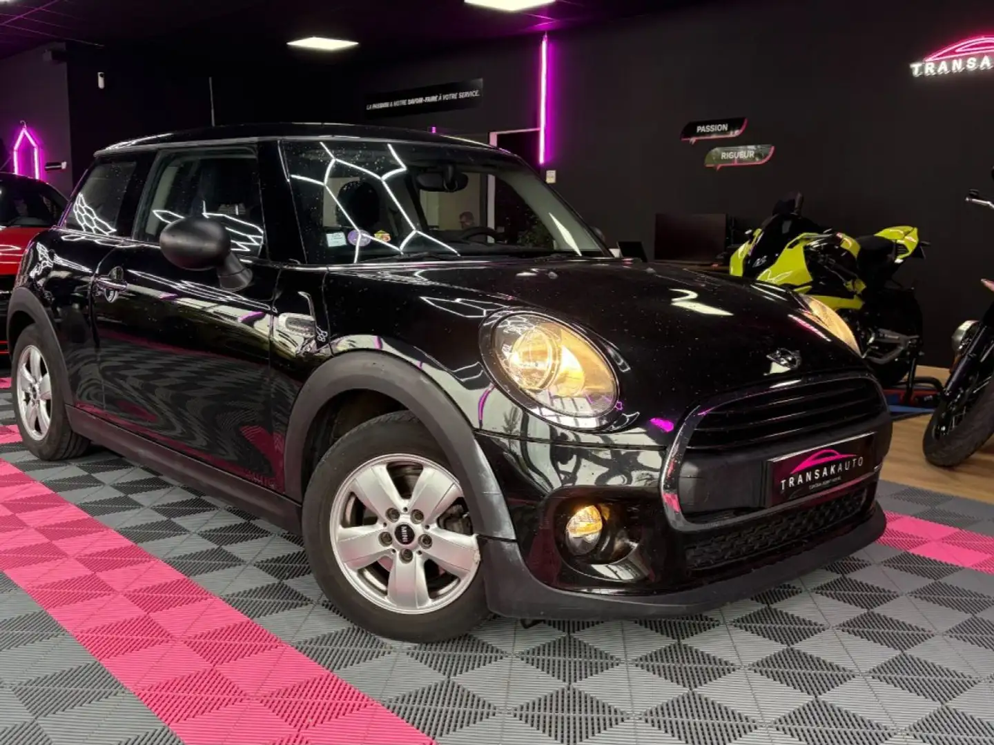 MINI One III 75 ch Sièges Chauffants ~ Demarrage sans clés ~ Climatisation Negro - 1