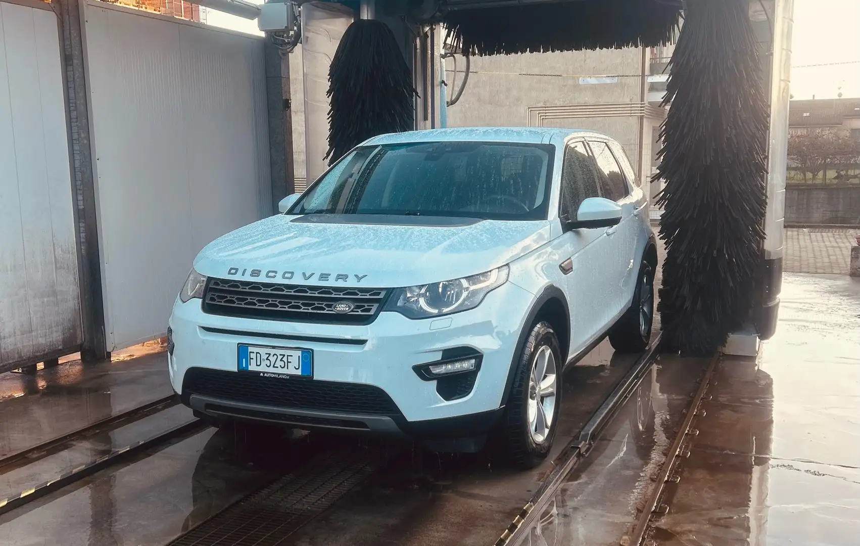 Land Rover Discovery Sport - 1