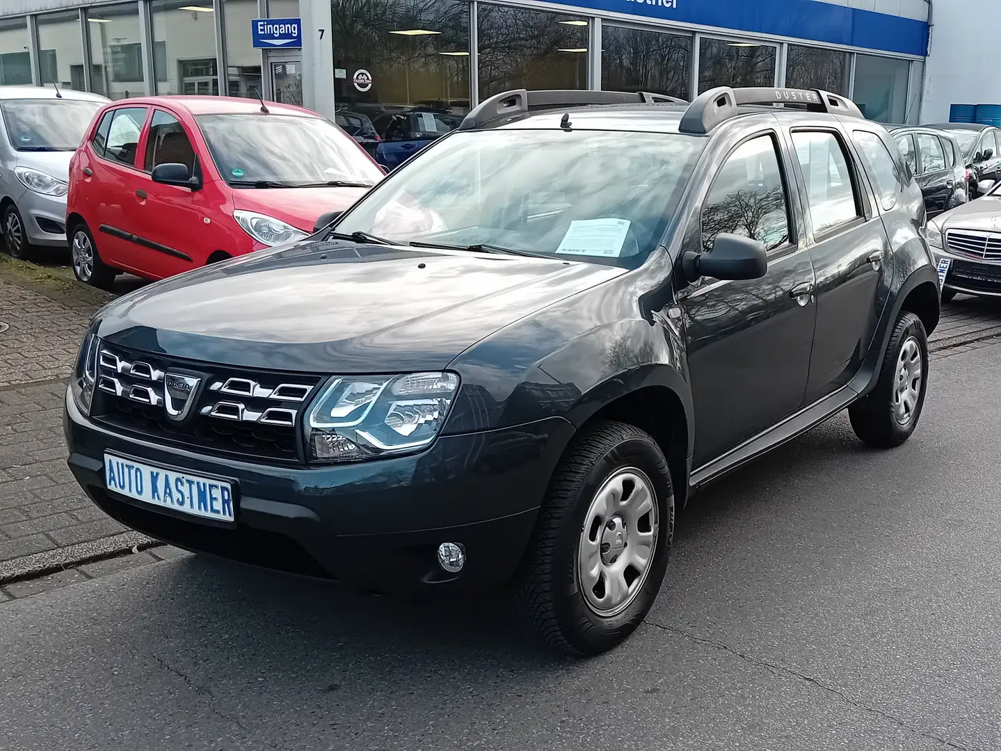 Dacia Duster Laureate 4x2 Gris - 1