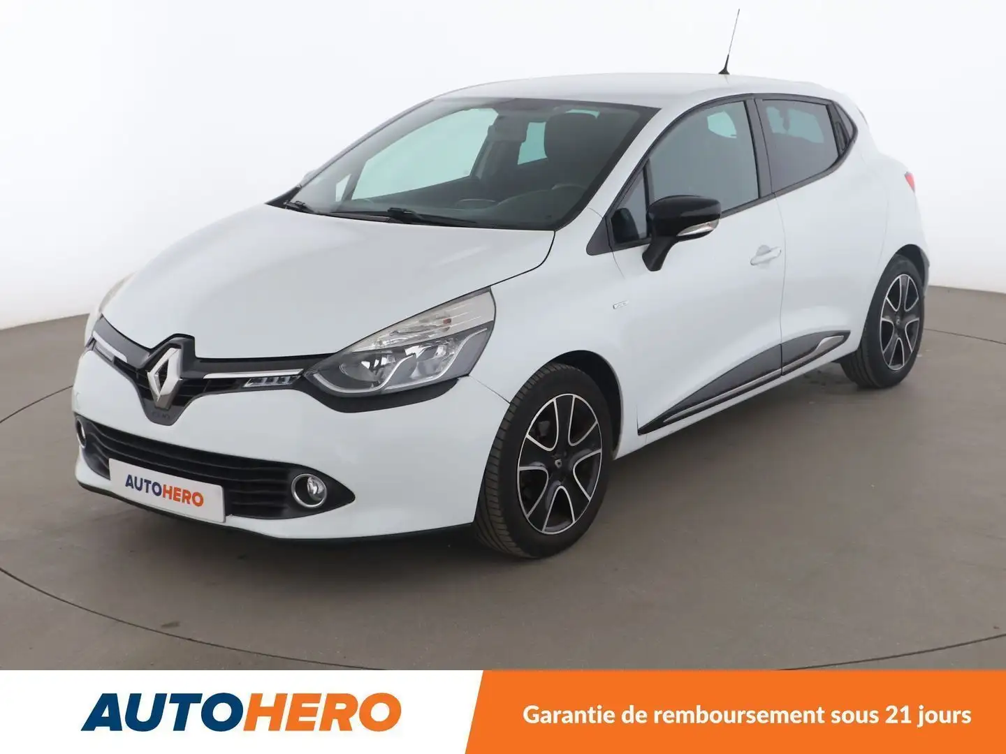 Renault Clio 1.2 Limited Blanc - 1