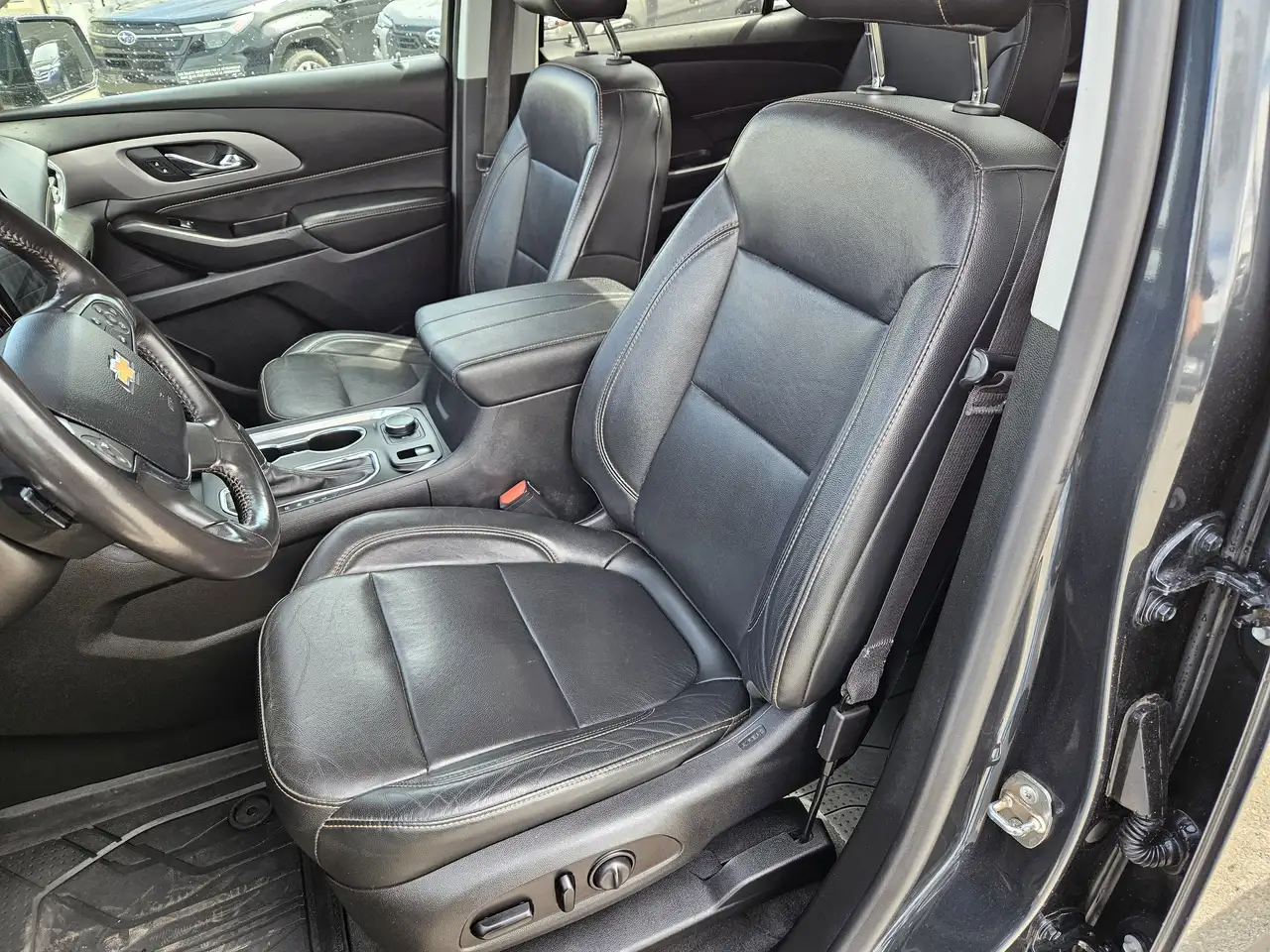 Chevrolet Traverse снимка Chevrolet Traverse